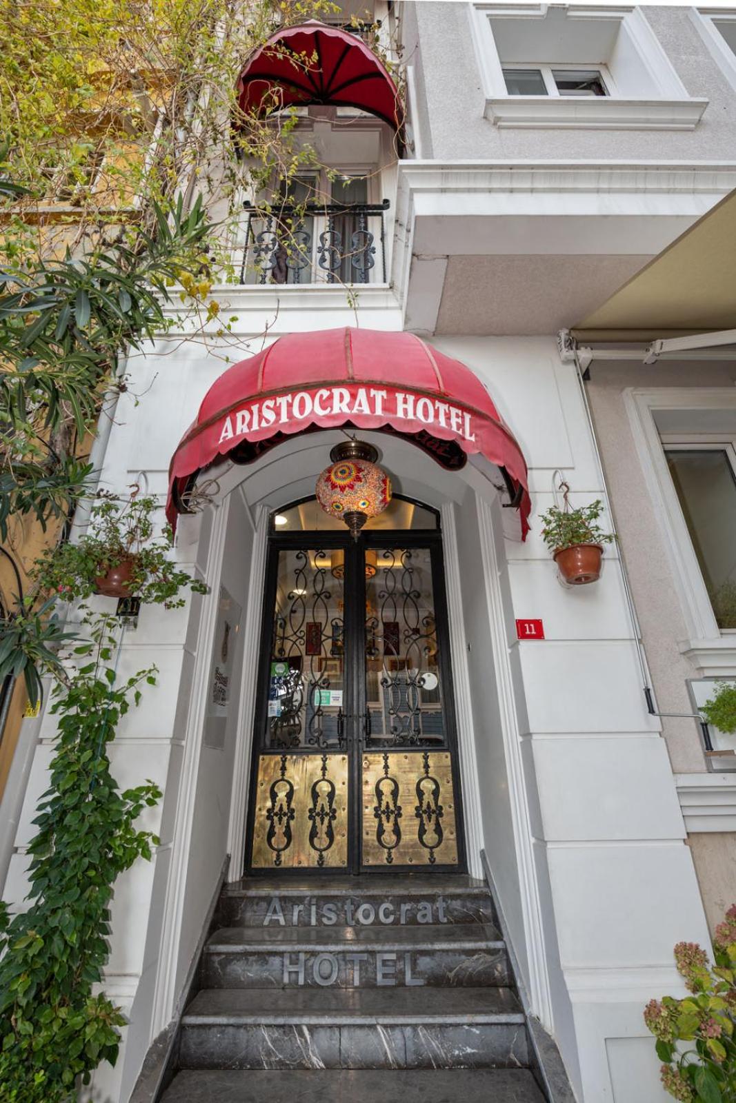 Aristocrat Hotel - Image 53