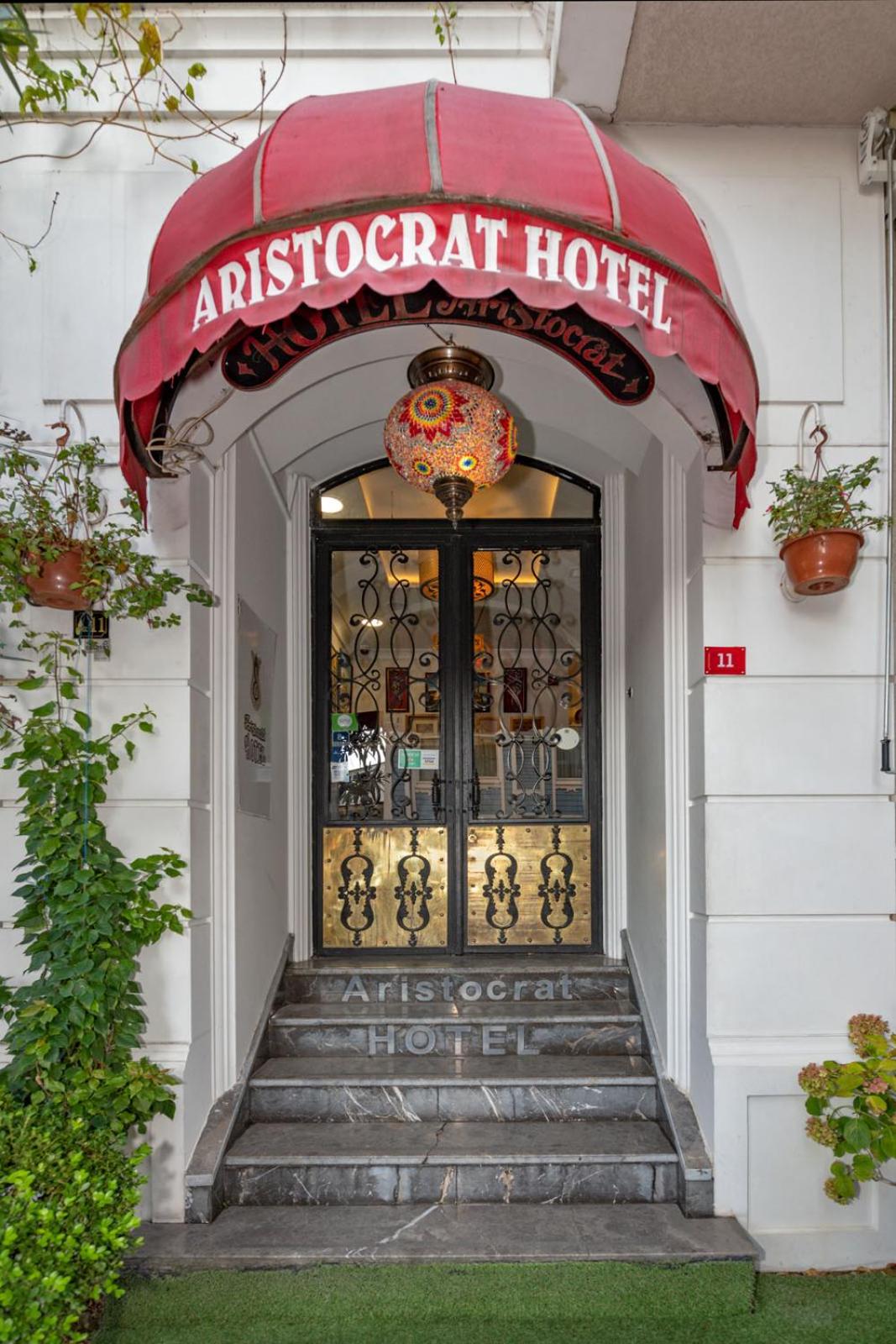 Aristocrat Hotel - Image 52