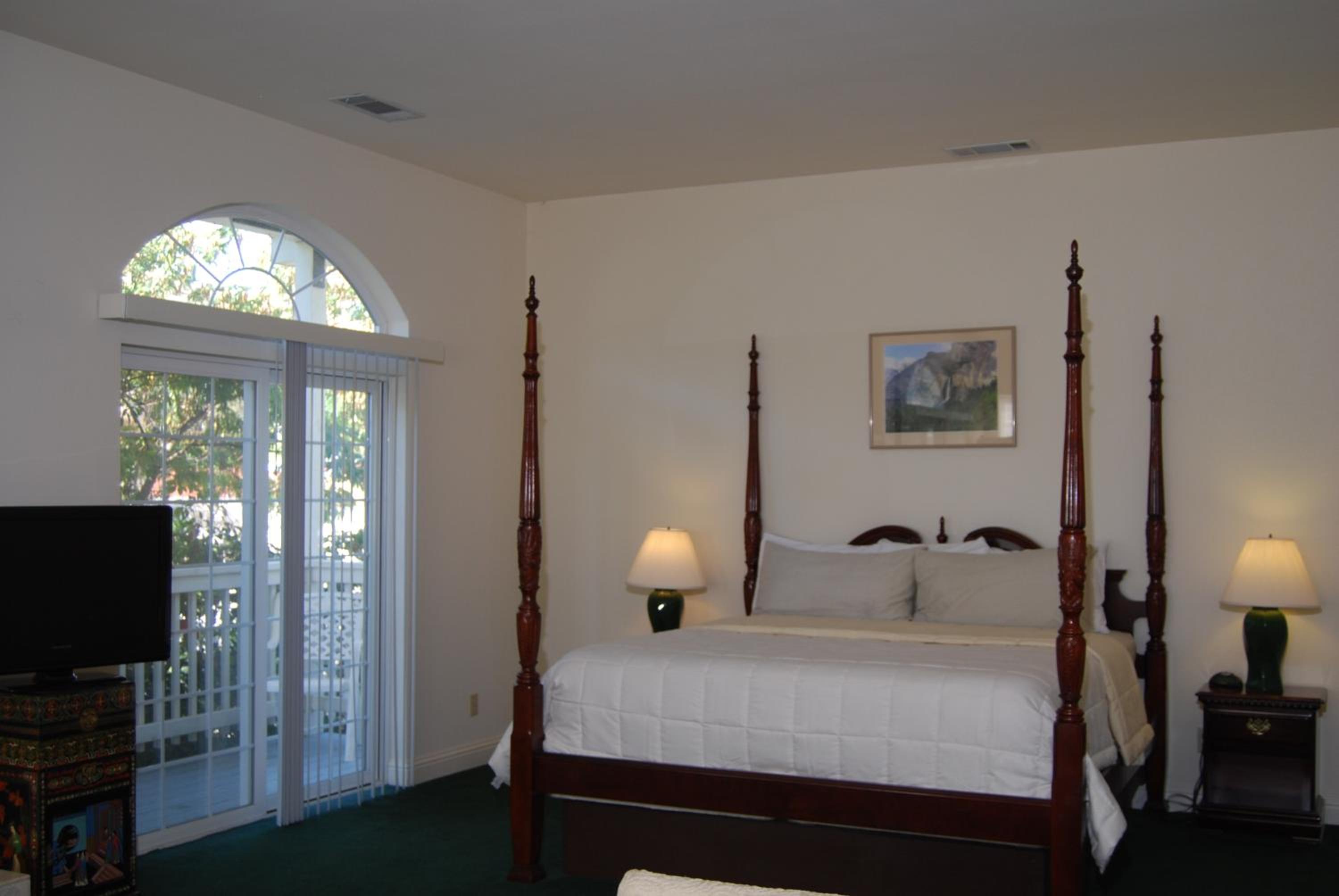 5th Street Inn view 5