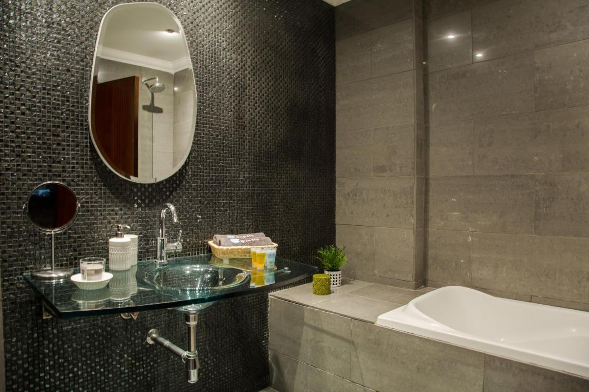HiGuests - Unique Duplex Penthouse in JBR with Sea Views