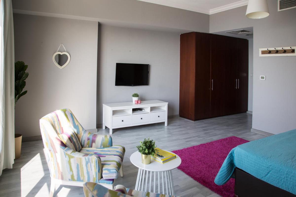 HiGuests - Unique Duplex Penthouse in JBR with Sea Views