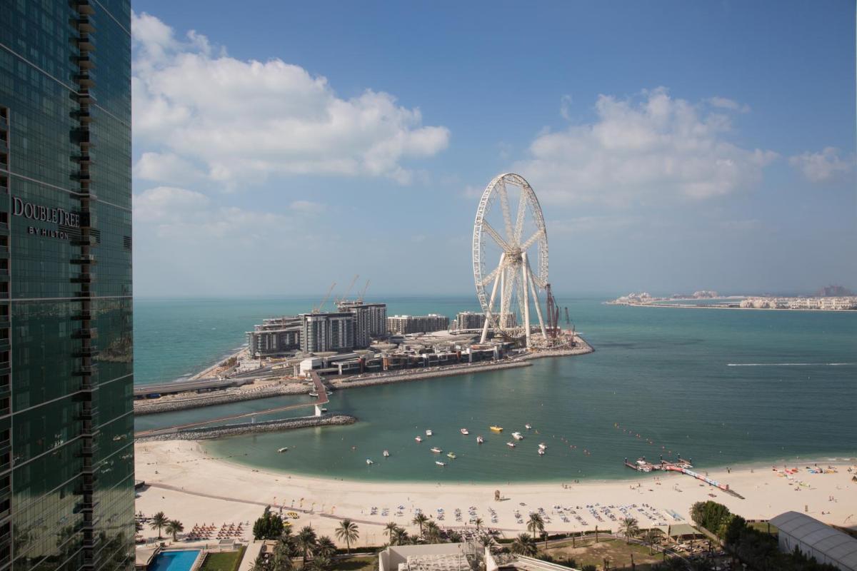 HiGuests - Unique Duplex Penthouse in JBR with Sea Views