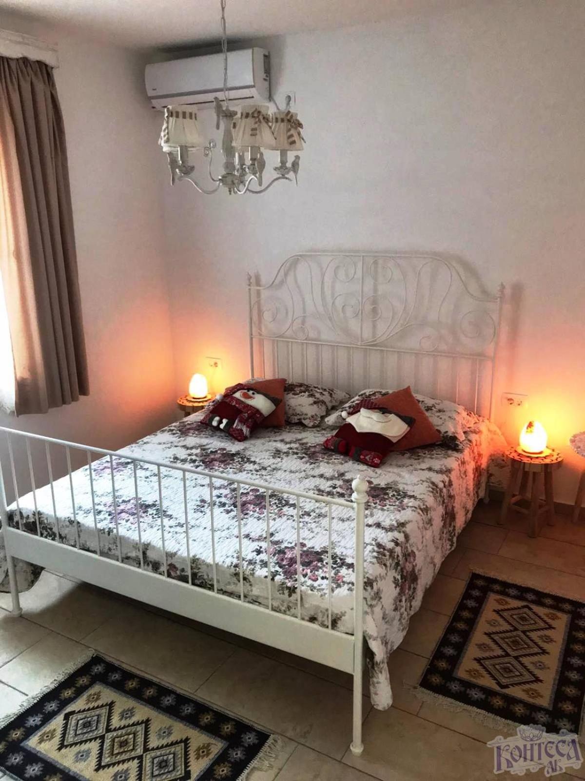 Edita Apartments