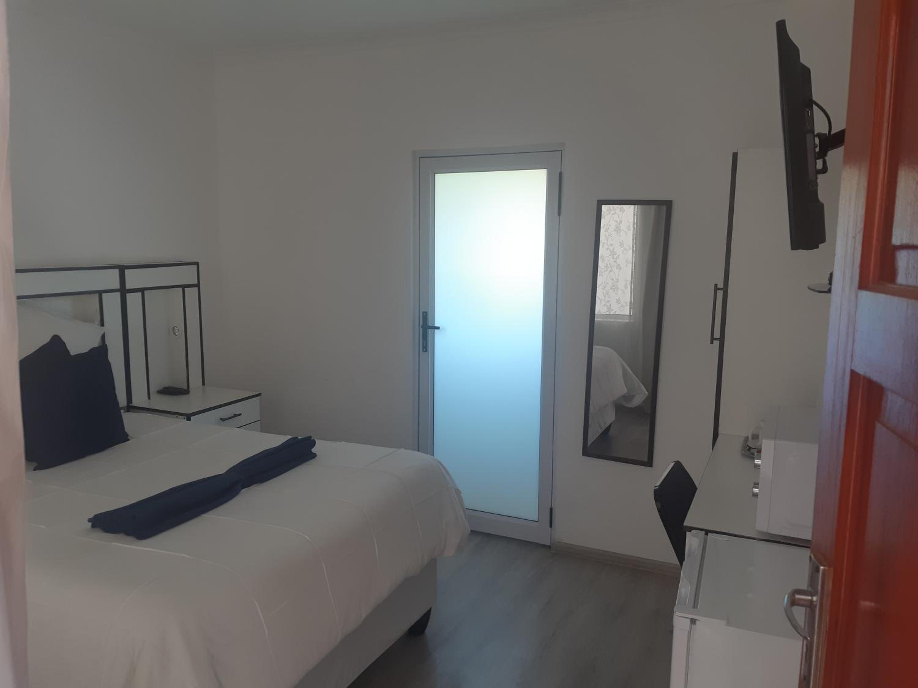 Mentor Guest house