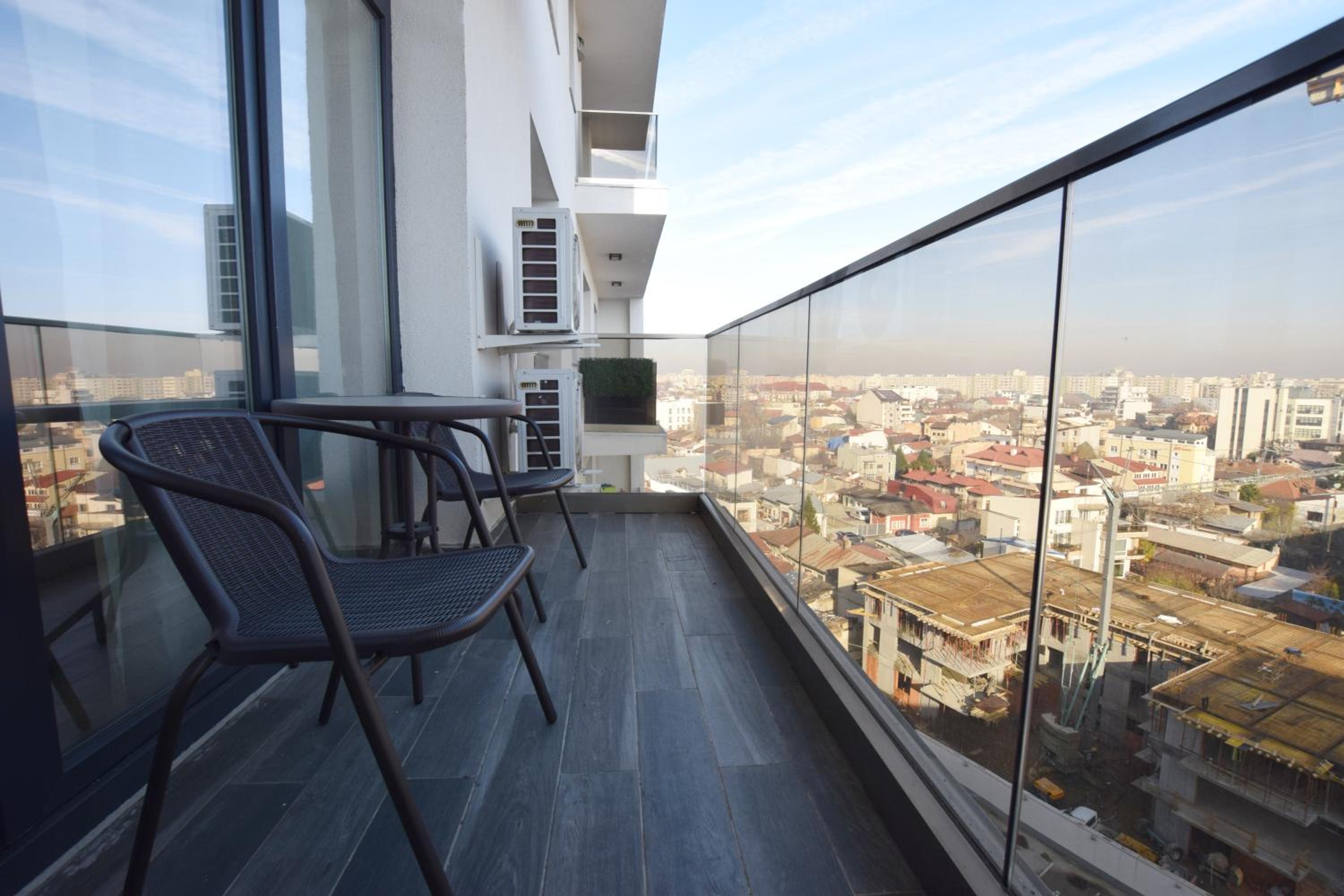Uptown Residence Apartments — photo 40