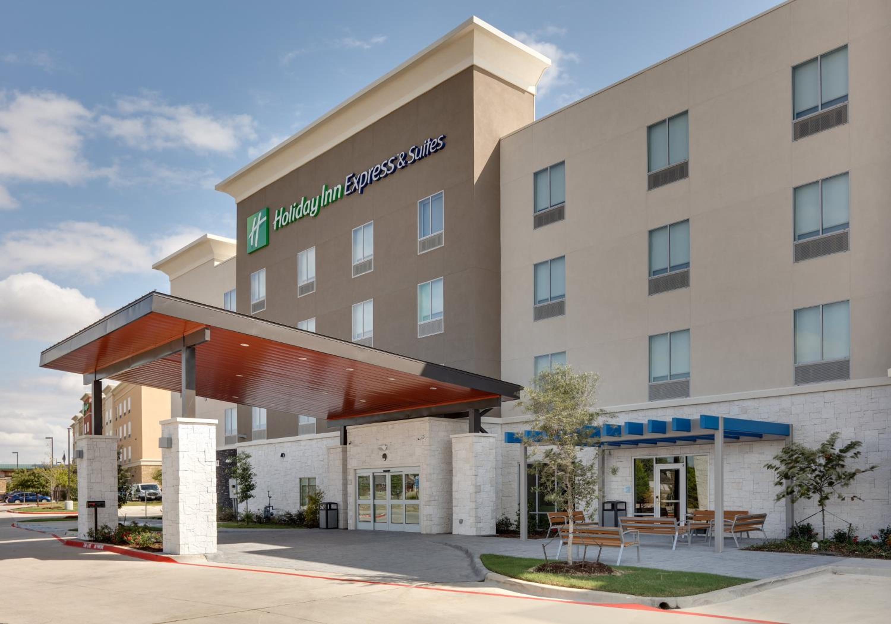Hotel Holiday Inn Express & Suites Plano - The Colony By Ihg