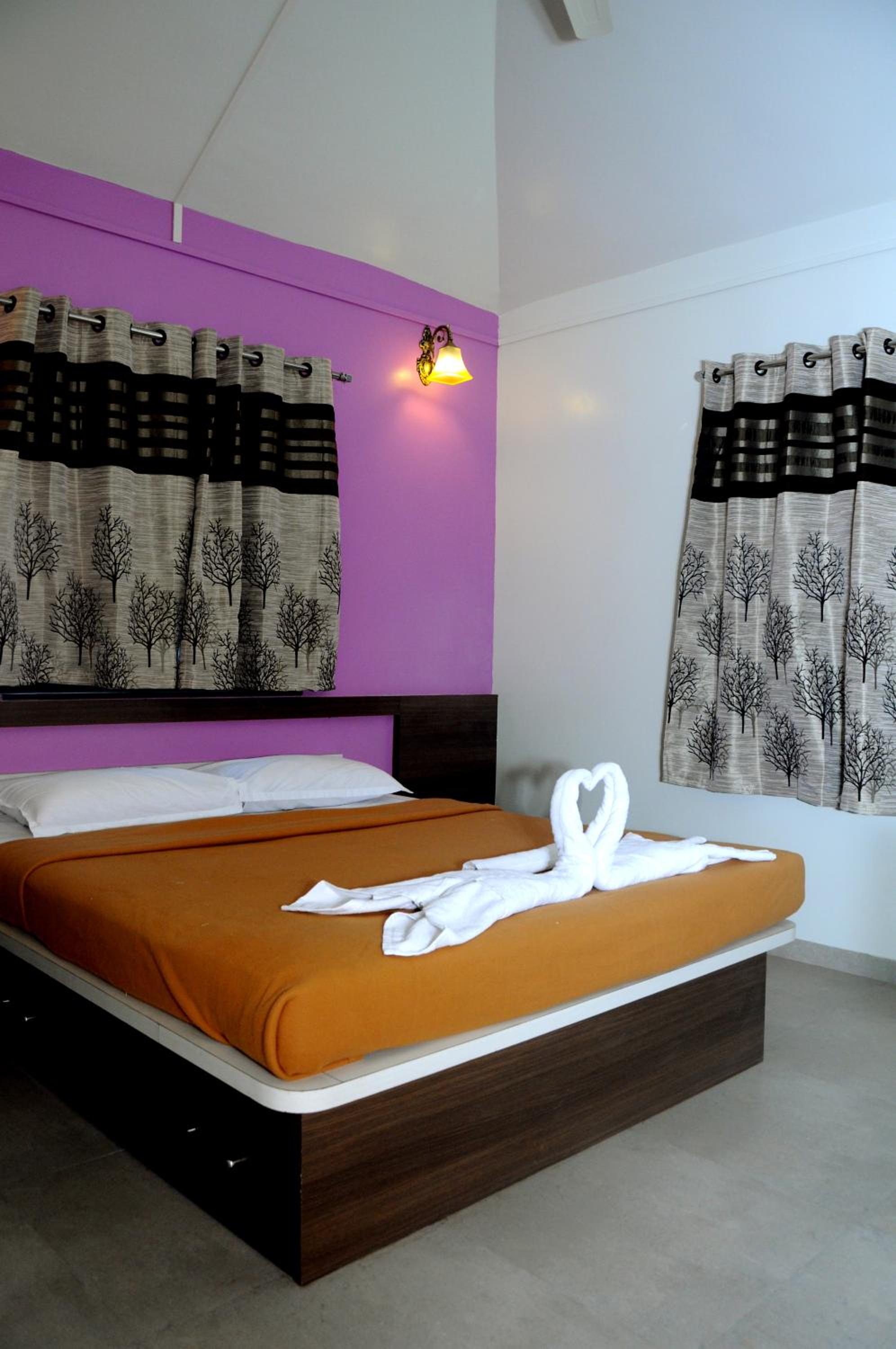 Rutu's Holidays Resort Panhala view 5