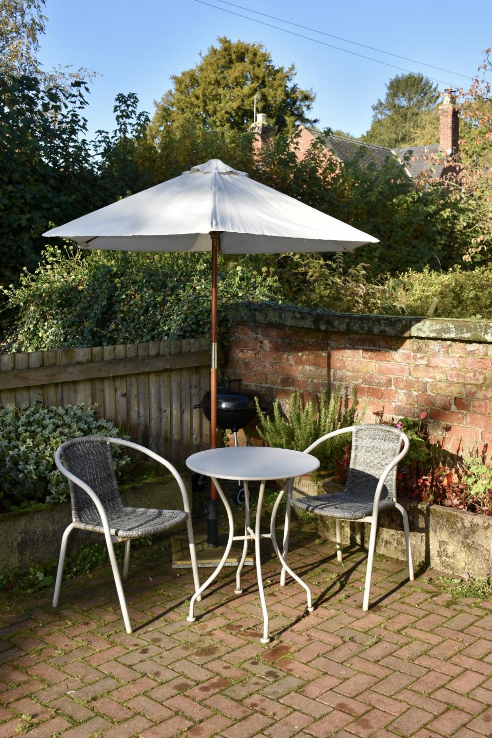 Finest Retreats - Shropshire Cottage, 2 bedrooms, sleeps 3 view 2