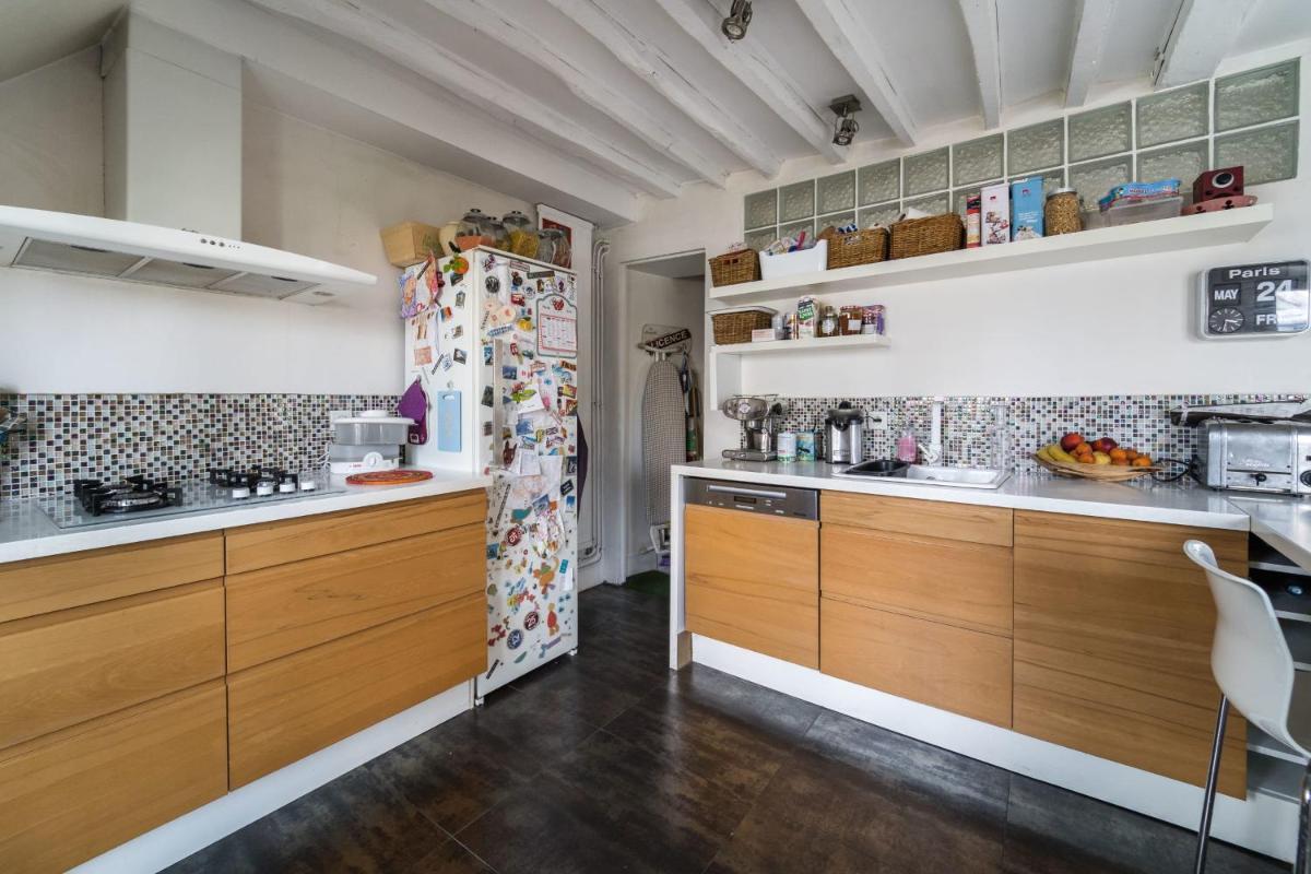 GuestReady - Superb Duplex Apt with Terrace near Passage Brady