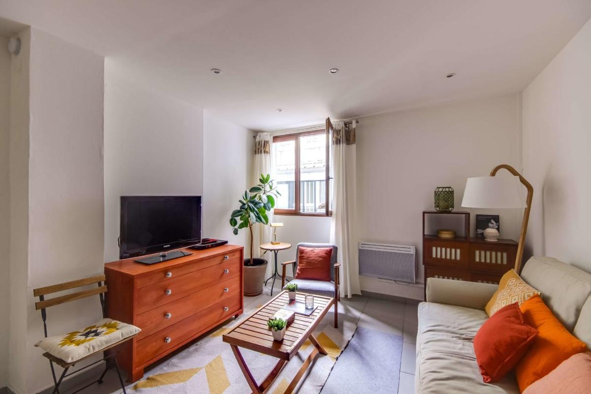 GuestReady - Charming Flat - 6 mins to Gare Du Nord Metro