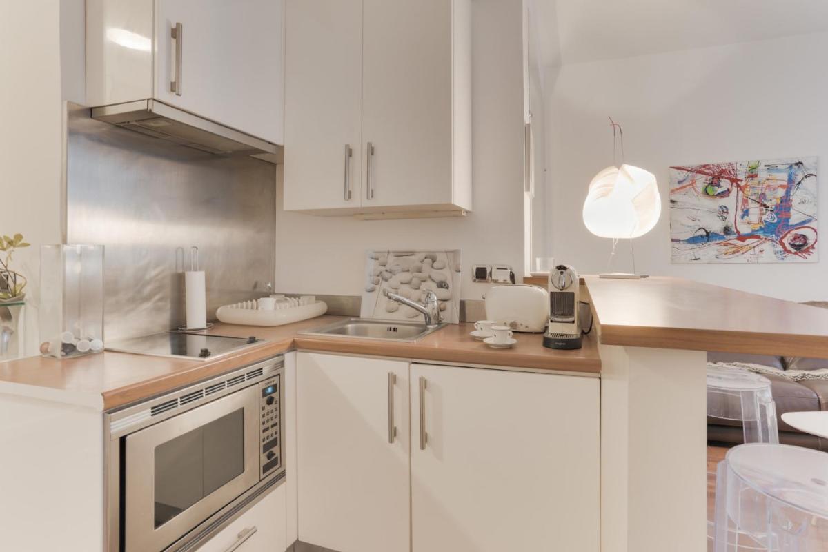 GuestReady - Artsy Flat for 2 near Opera
