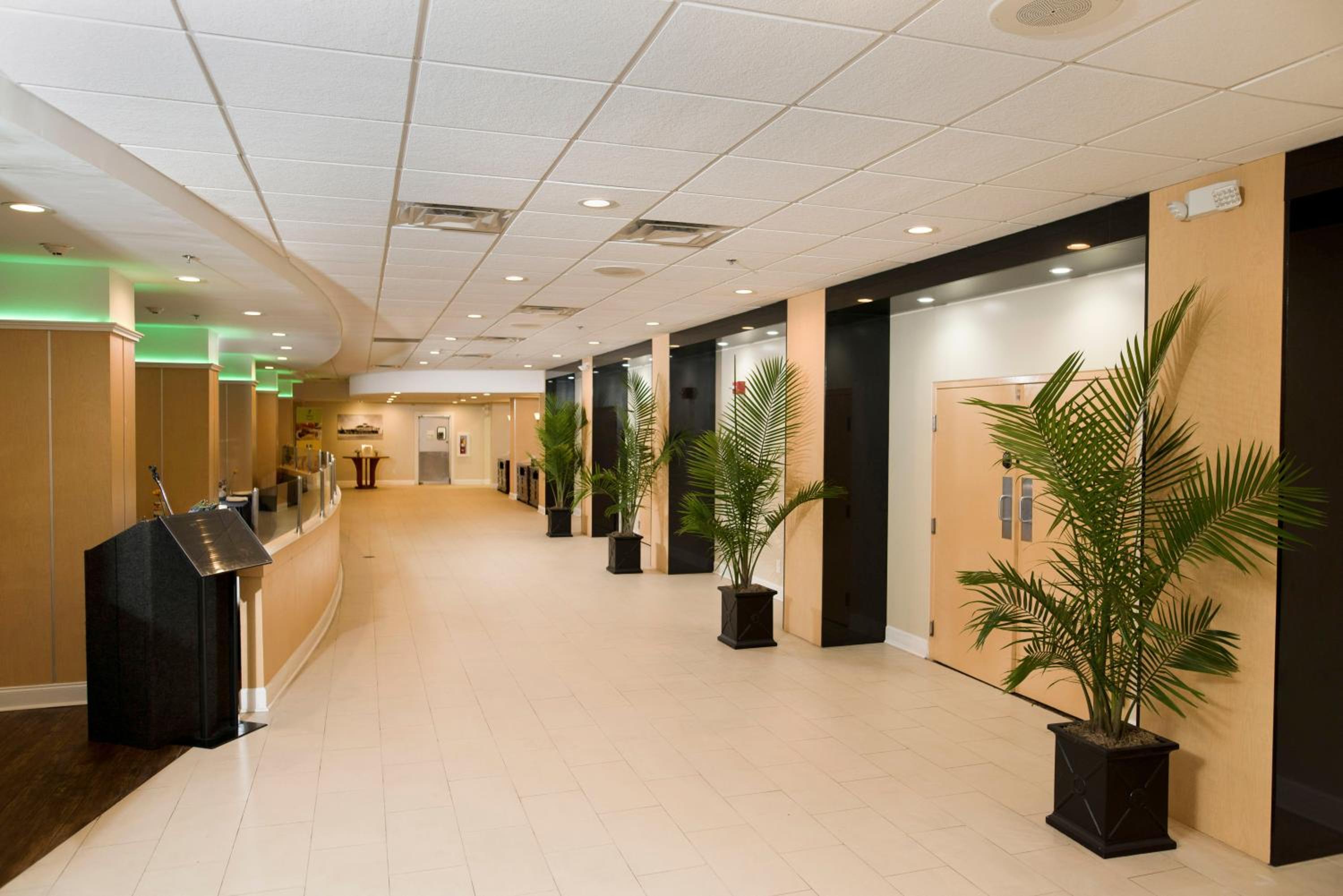 Birmingham Vacations - Holiday Inn Birmingham-Airport, an IHG Hotel - Property Image 24