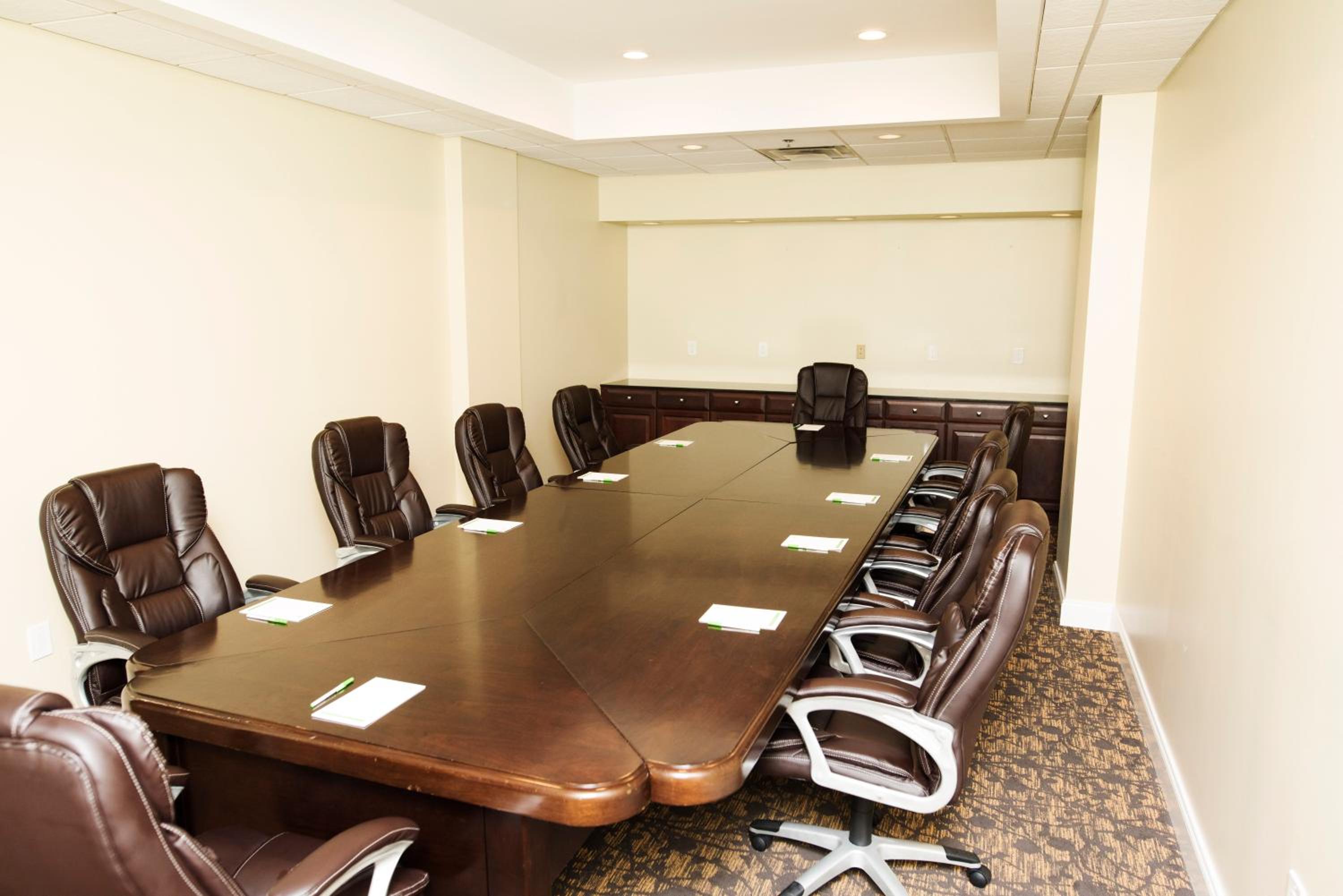 Birmingham Vacations - Holiday Inn Birmingham-Airport, an IHG Hotel - Property Image 22