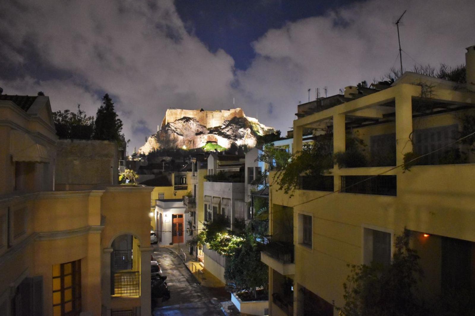 Elia Apartments