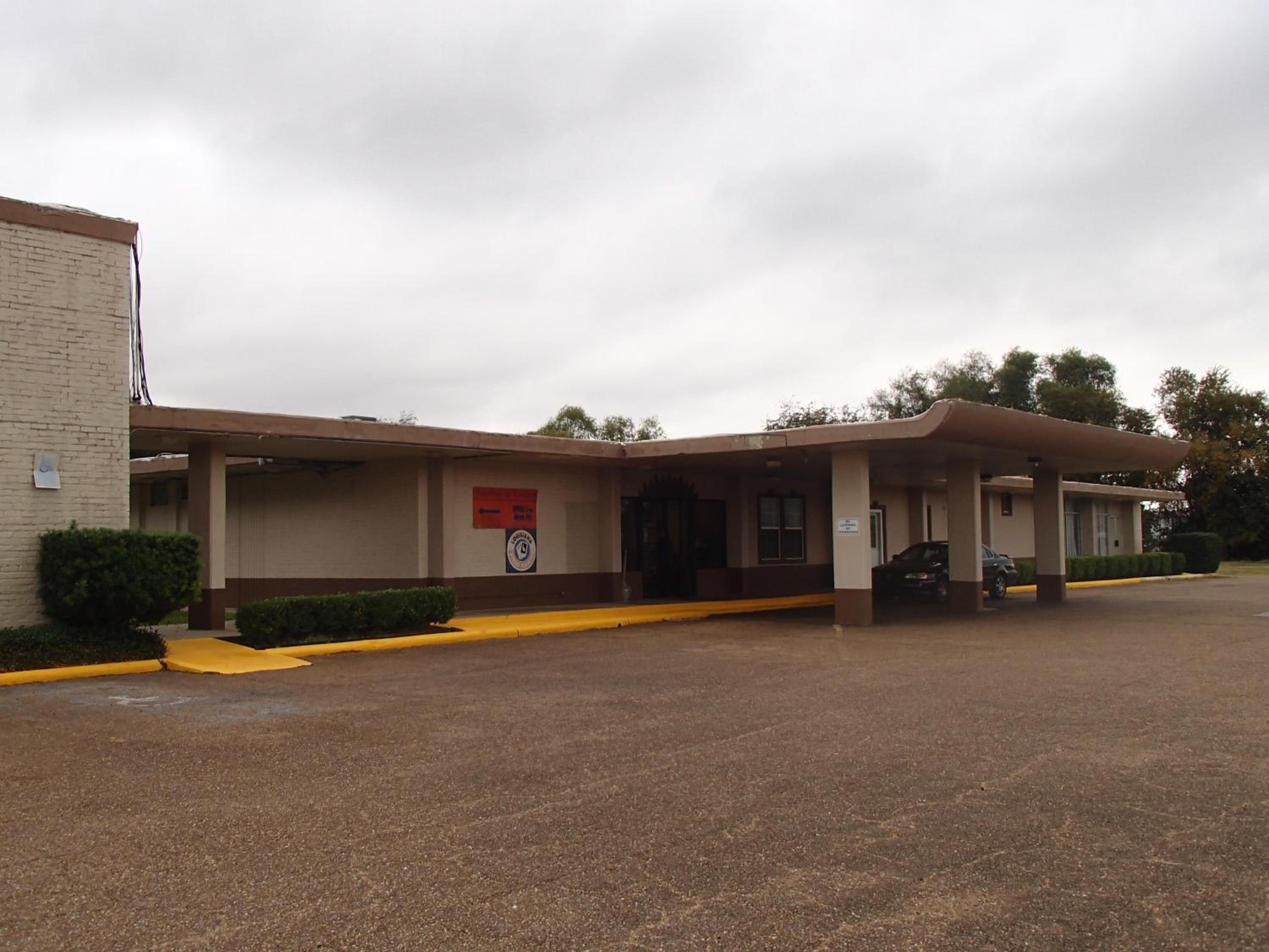 Lake Charles Vacations - Sunrise Inn Lake Charles - Property Image 6