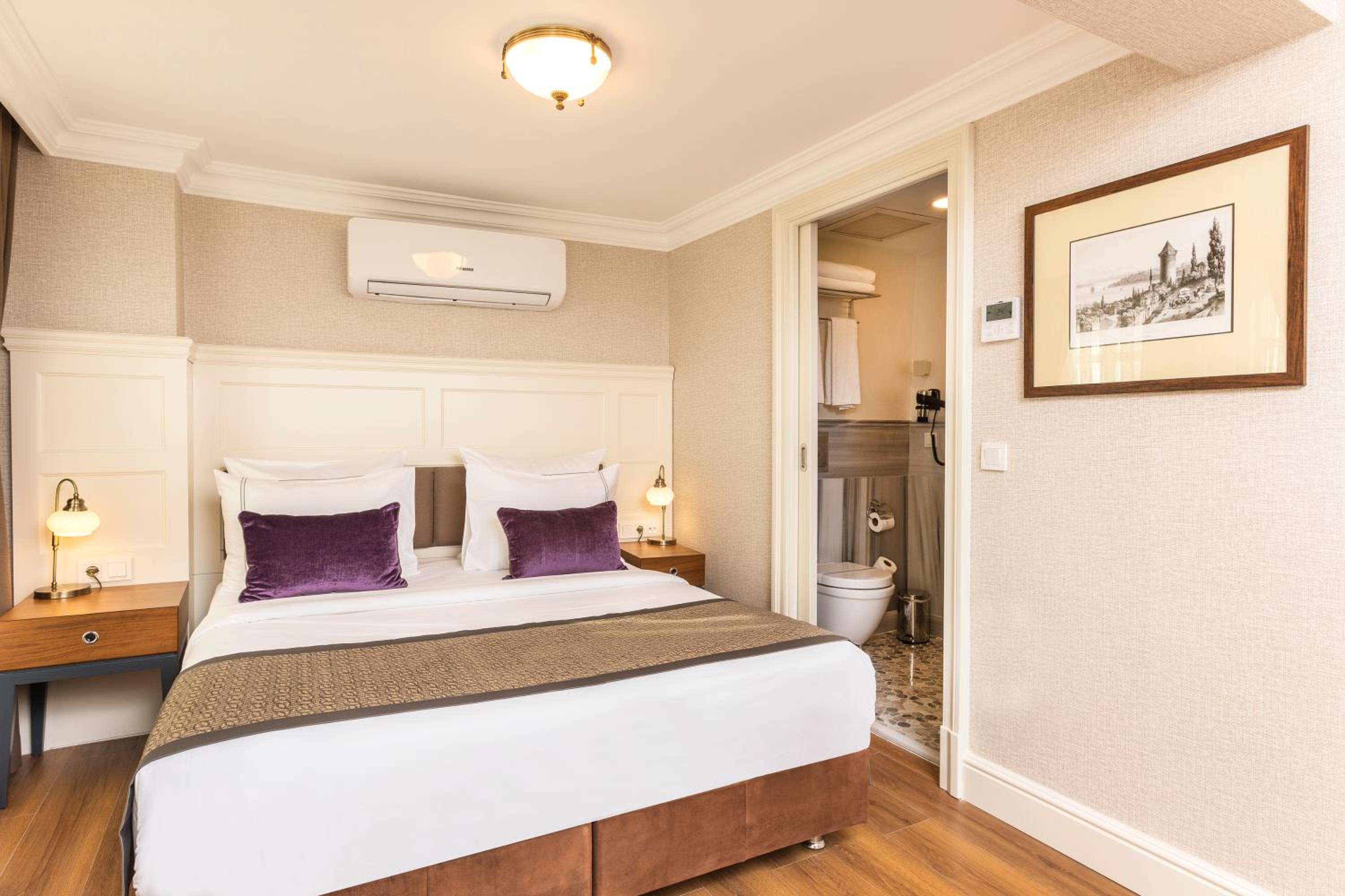 Meroddi La Porta Otel - Image 72