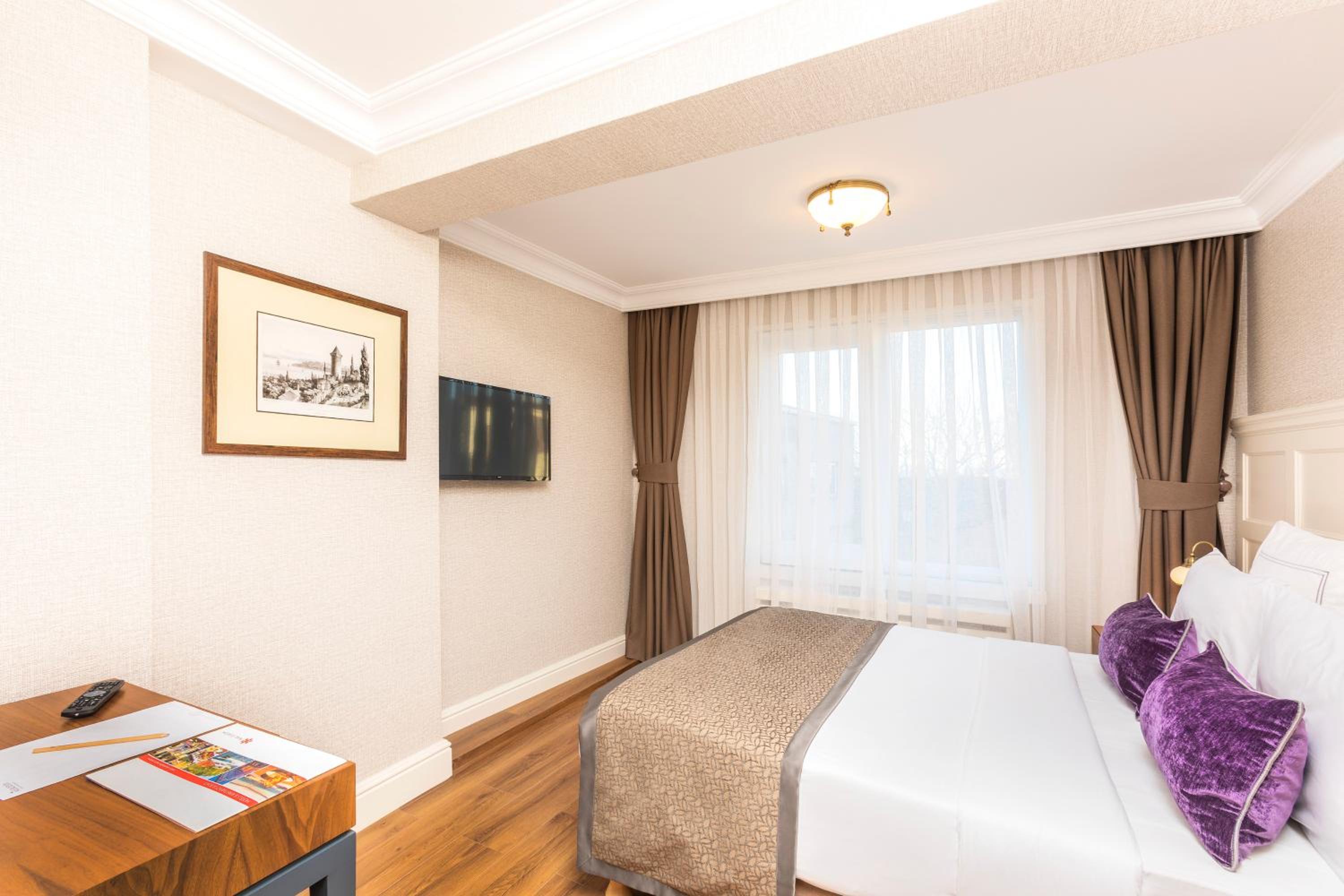 Meroddi La Porta Otel - Image 71