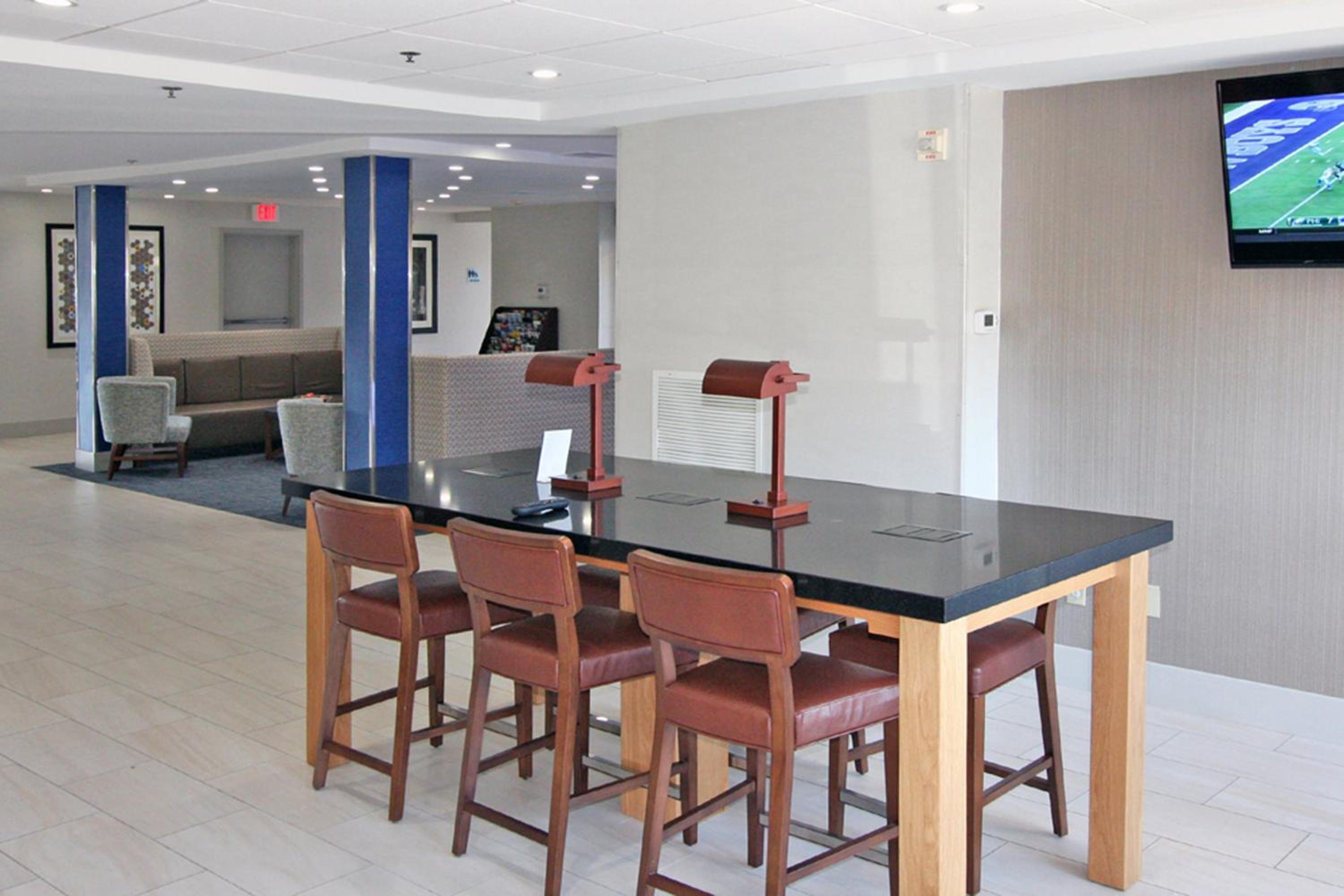 Holiday Inn Express Branford-New Haven, an IHG Hotel - Property Image 8