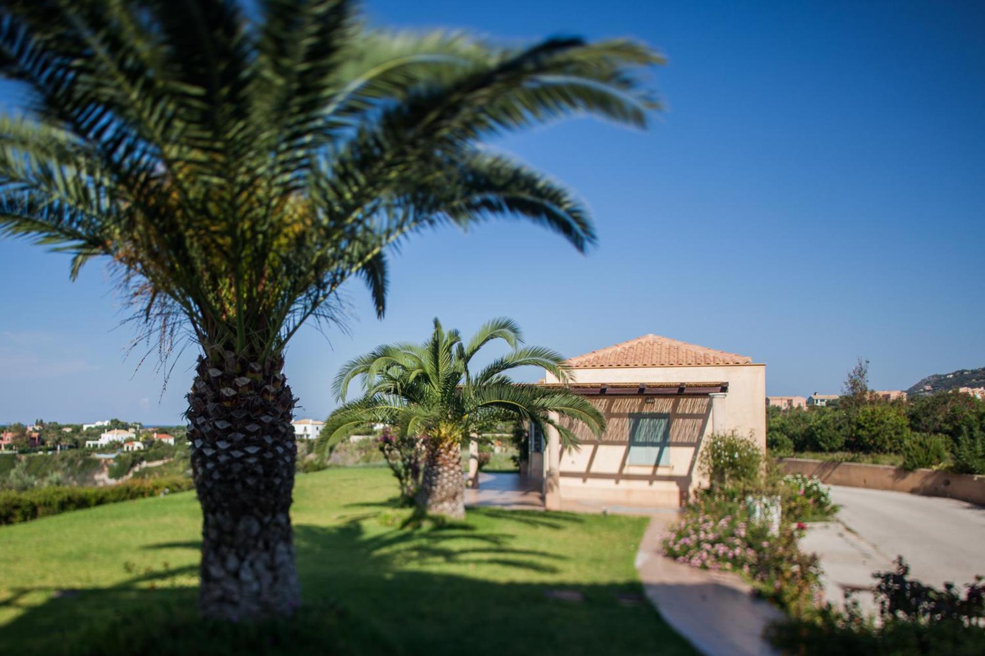 Absolute Villa by Stylish Stays