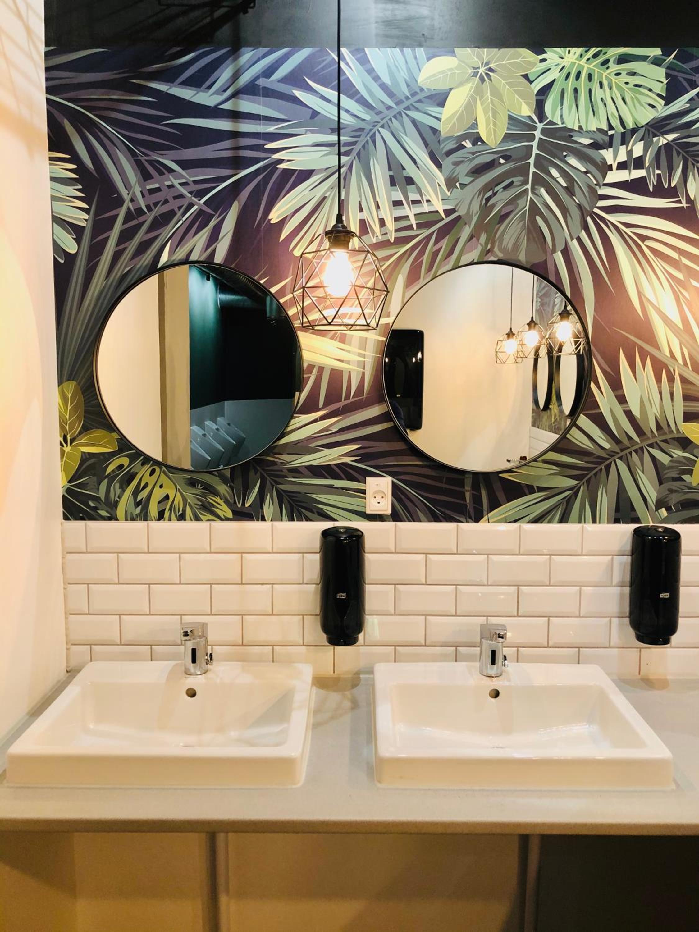 Urban Camper Hostel & Bar - Image 5