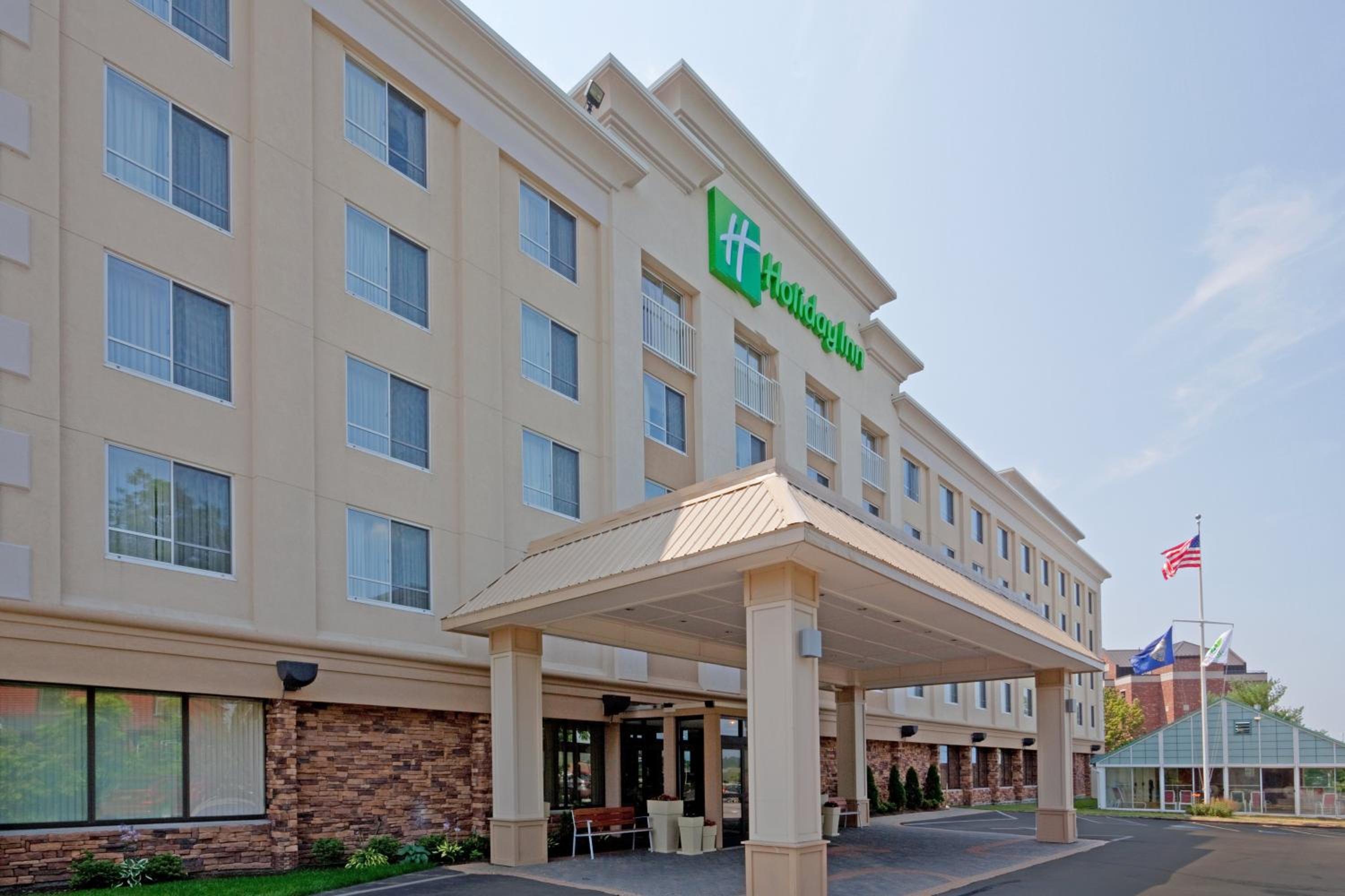 Portsmouth Vacations - Holiday Inn Portsmouth, an IHG Hotel - Property Image 3