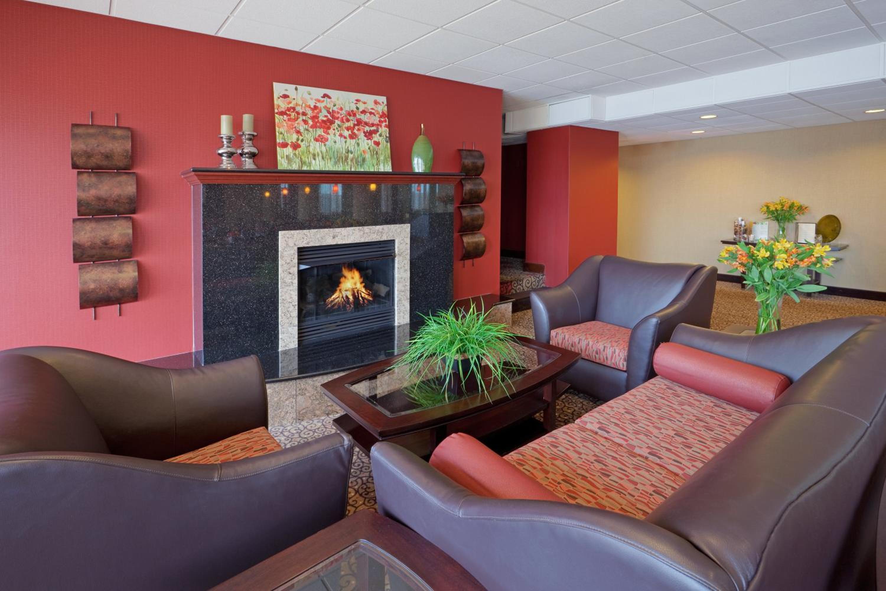Portsmouth Vacations - Holiday Inn Portsmouth, an IHG Hotel - Property Image 2