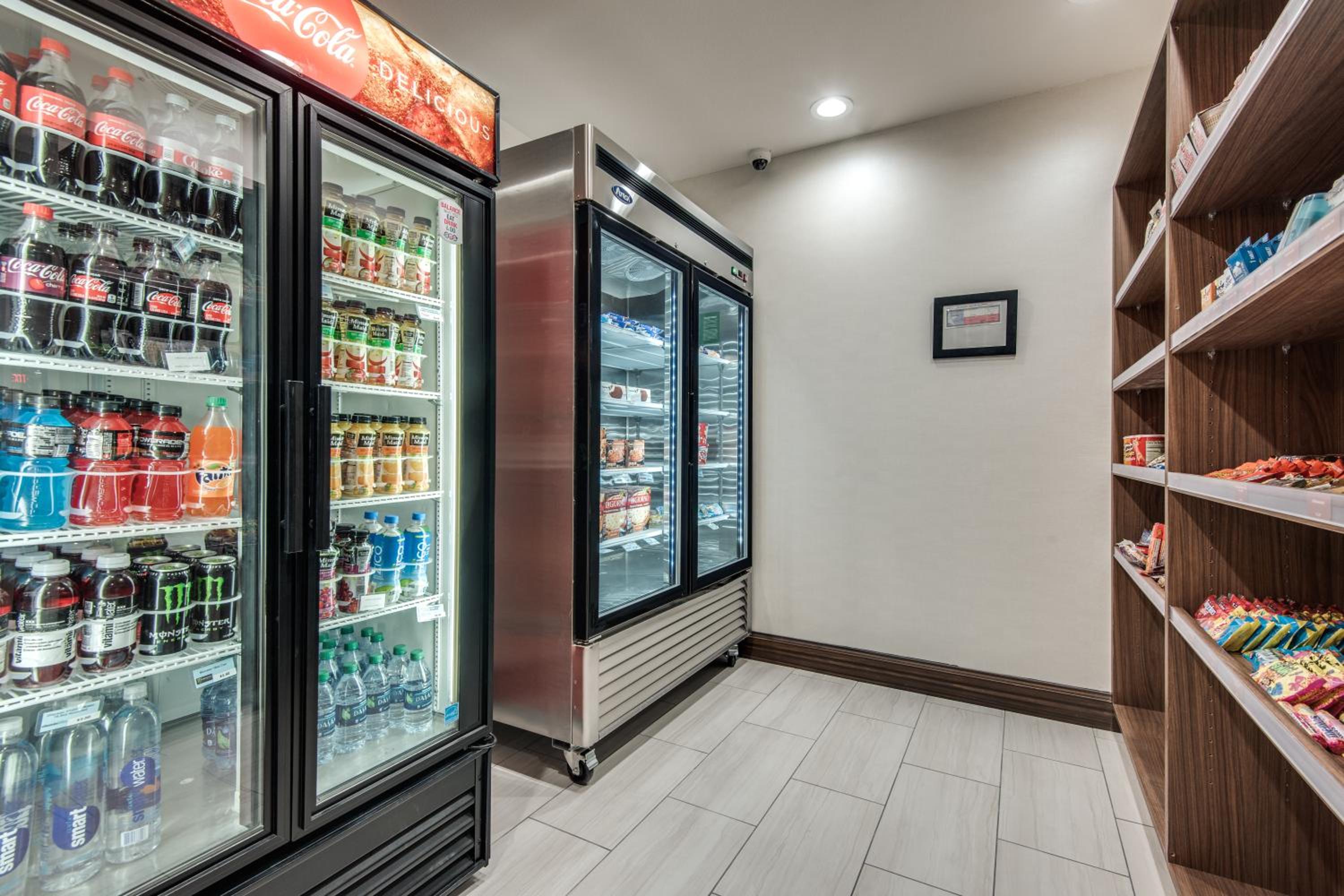 Holiday Inn Express  Suites Dallas North - Addison, an IHG Hotel - Property Image 9