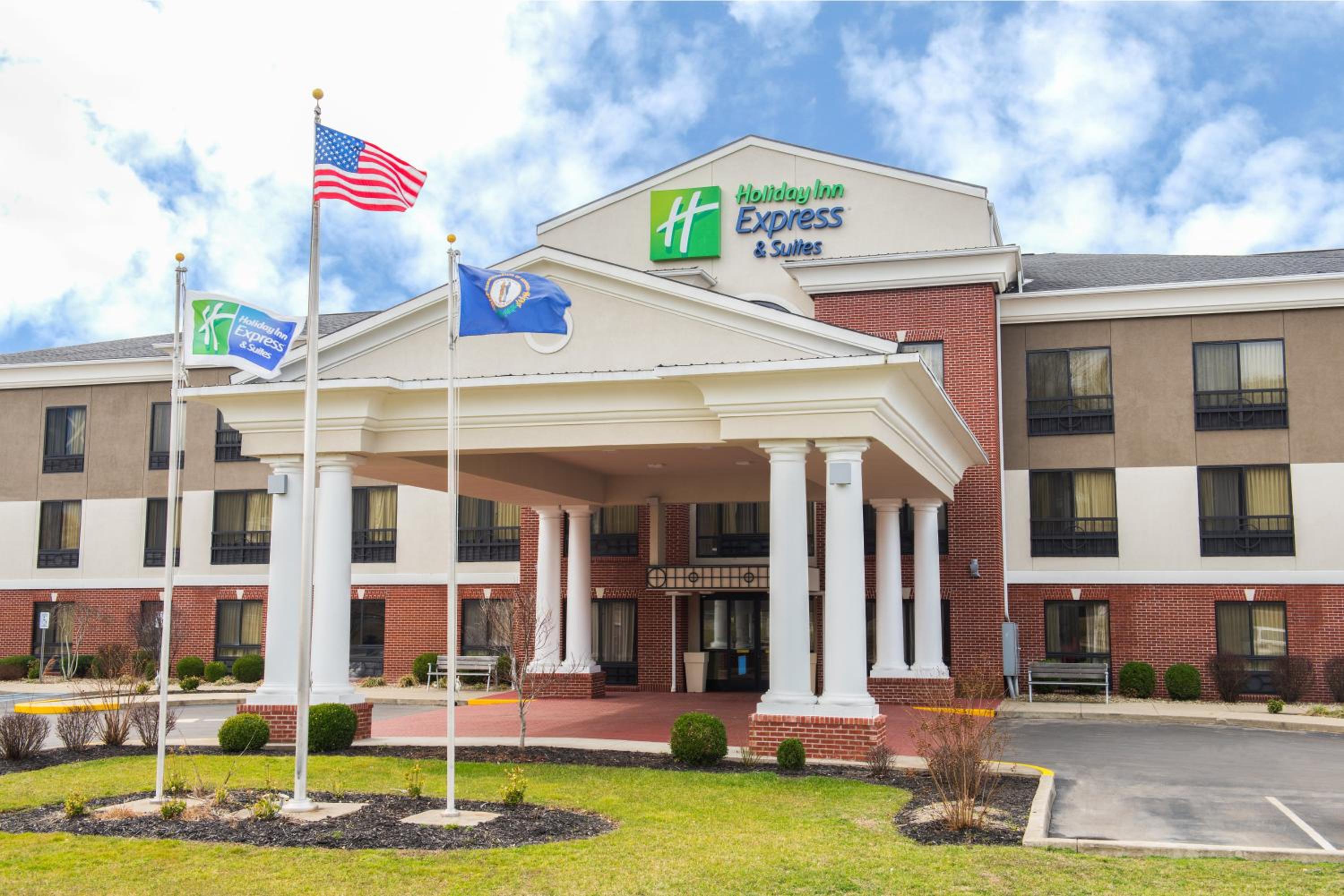 Hotel Holiday Inn Express Hotel & Suites Ashland, an IHG Hotel - Image 1