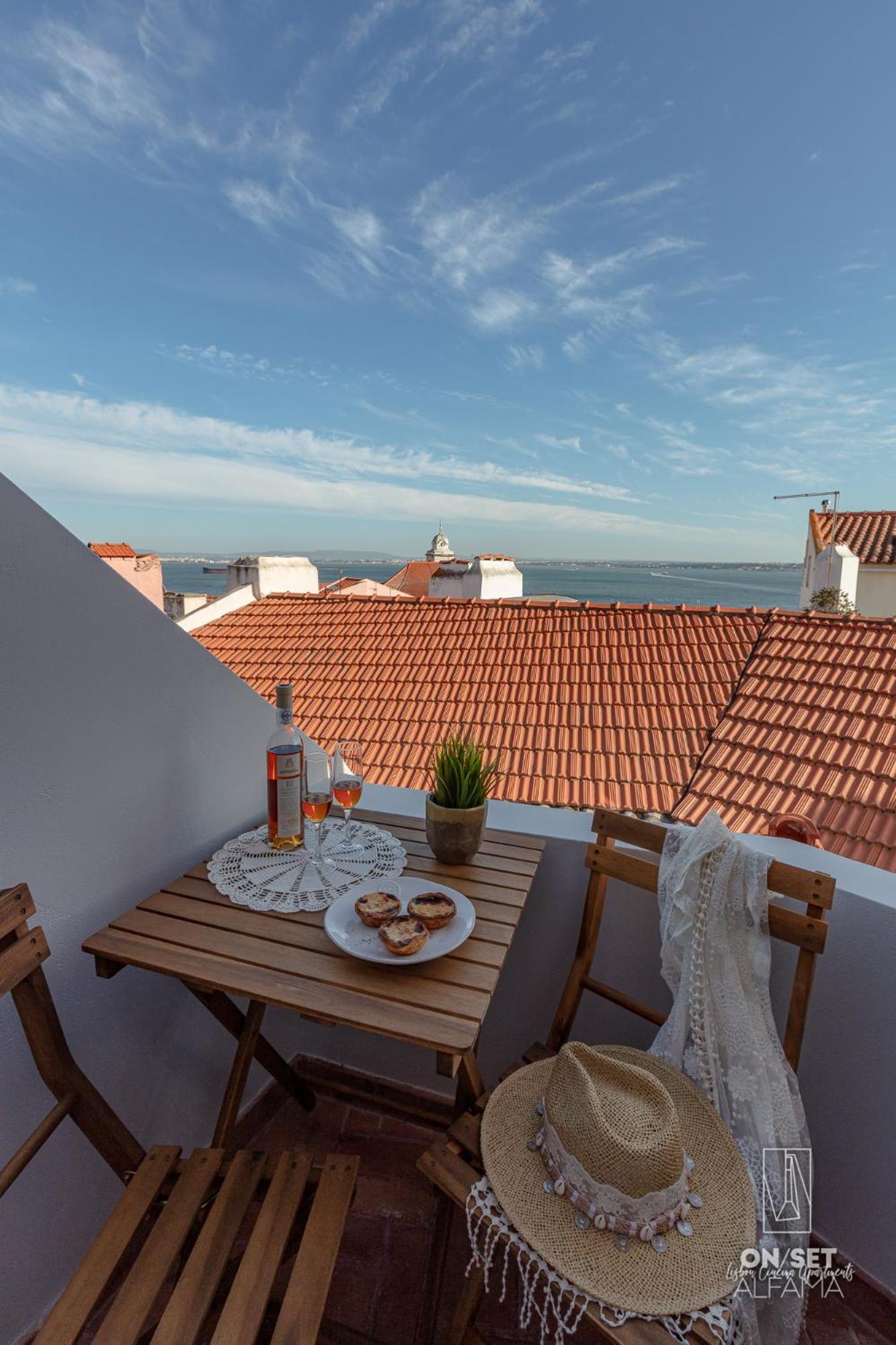 ON/SET Alfama - Lisbon Cinema Apartments view 3