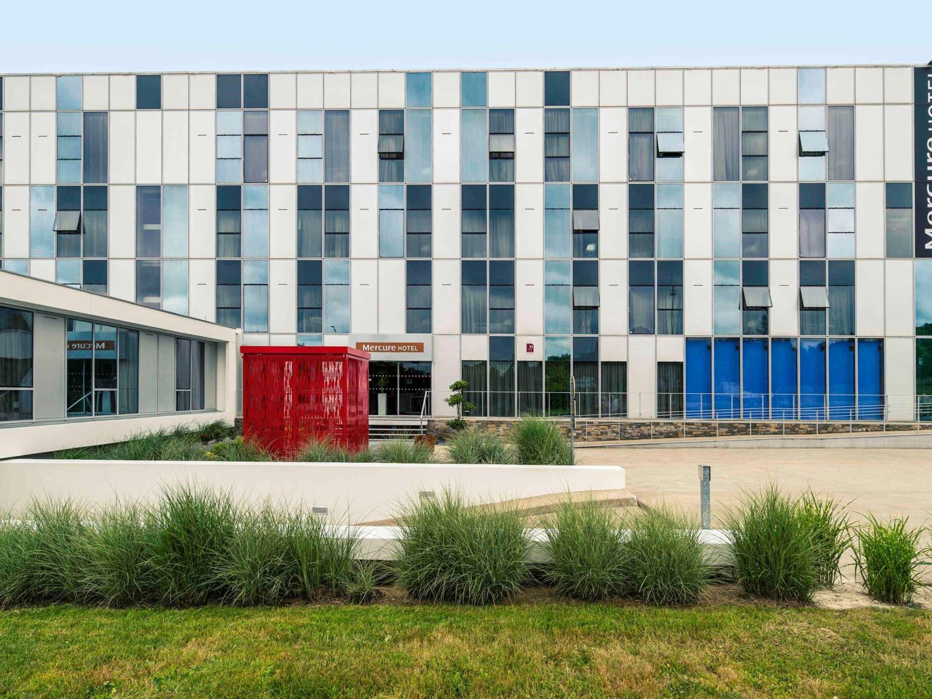 Saint-Herblain Vacations - Hotel Mercure Nantes Ouest Saint-Herblain Zenith - Property Image 1