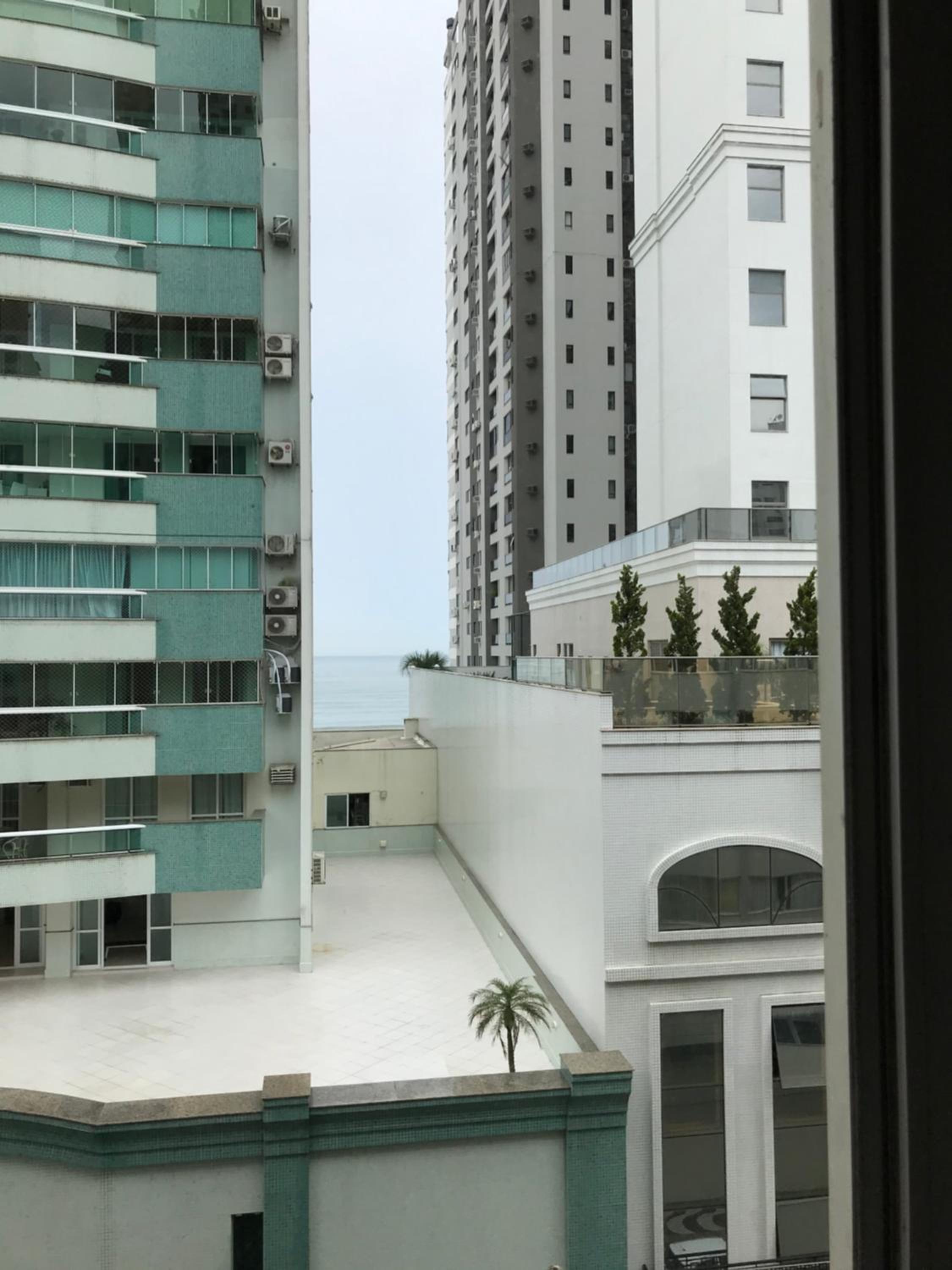 Ótimo Apto 2 quartos, Av. Brasil, de frente, quadra mar. view 5