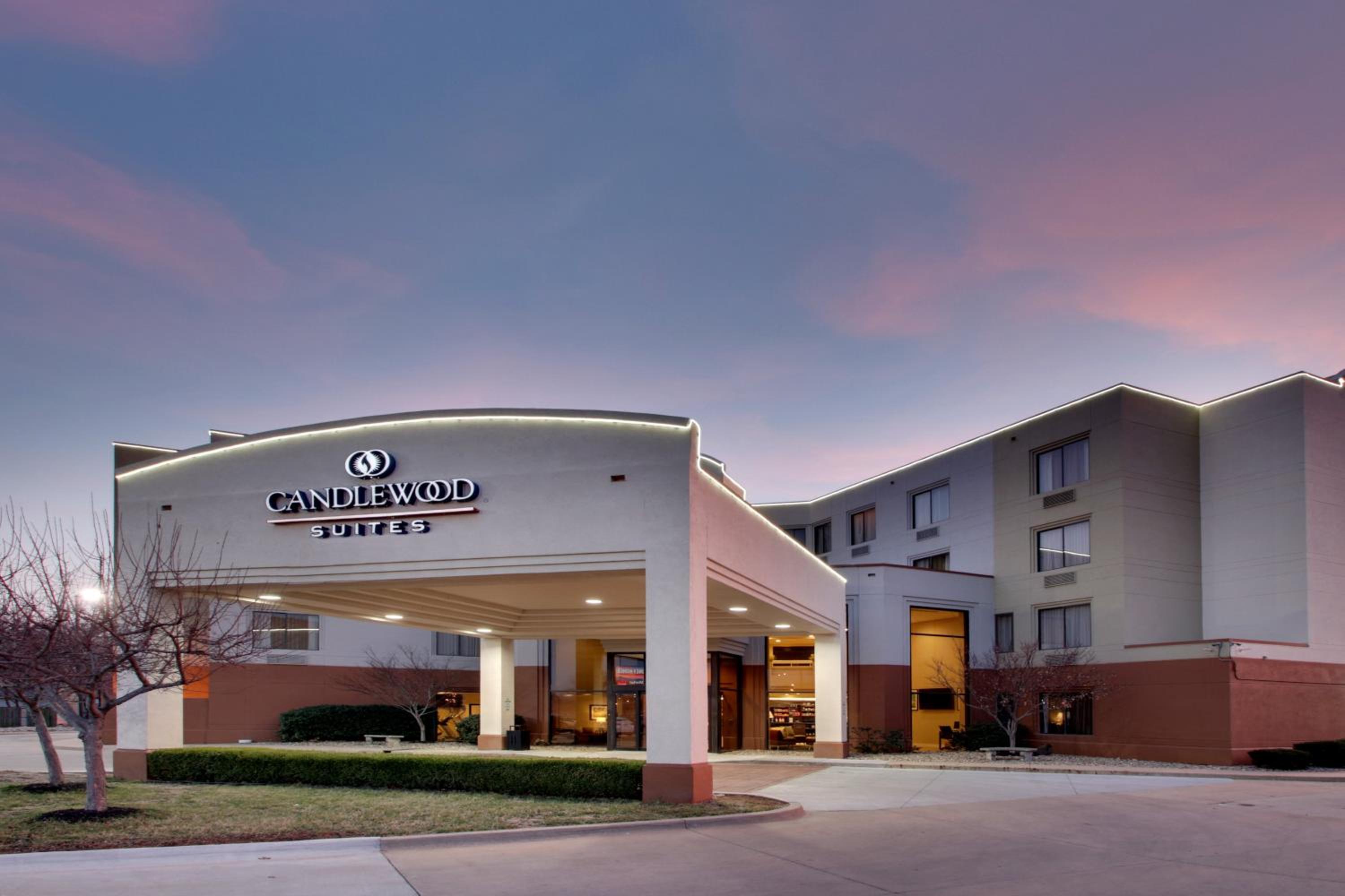 Hotel Candlewood Suites - Wichita East, an IHG Hotel - Image 1