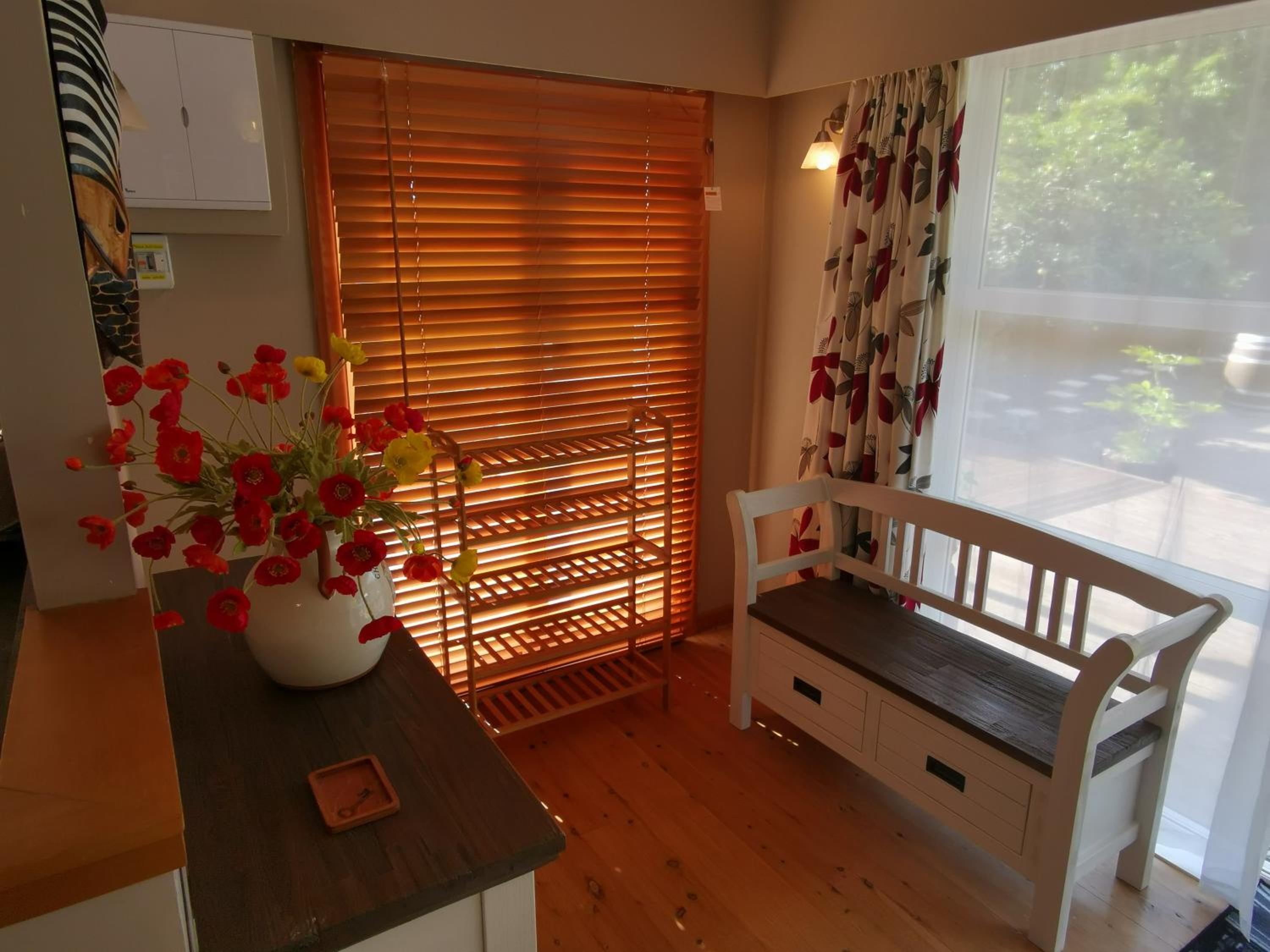 Macadamia Retreat - City Central Hygge view 4