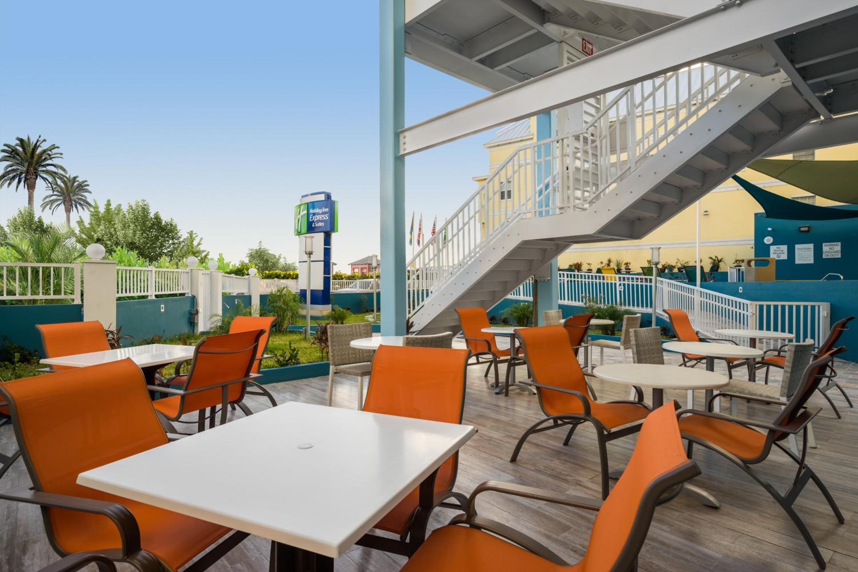 Nassau - Paradise Island Vacations - Holiday Inn Express  Suites Nassau, an IHG Hotel - Property Image 8