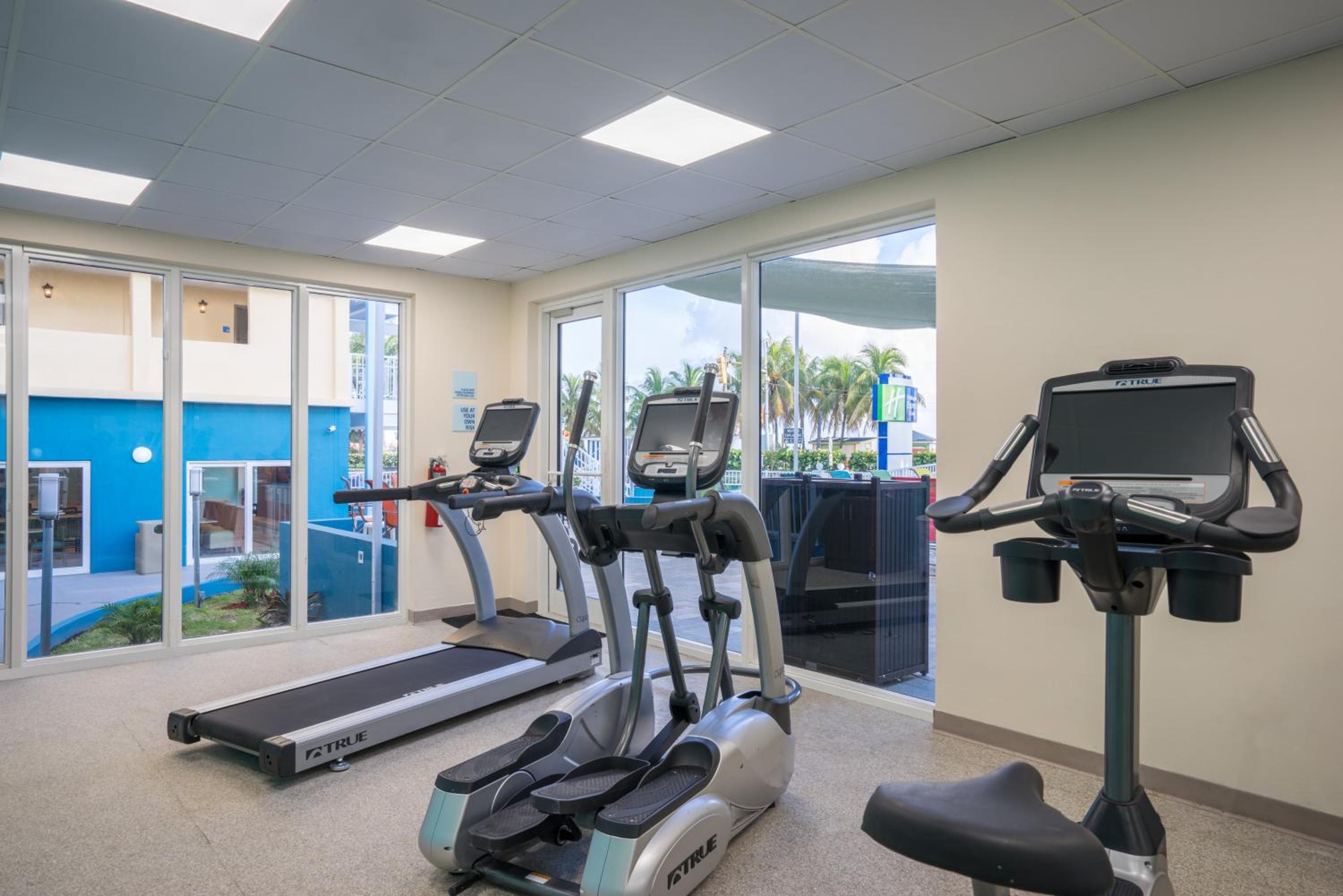 Nassau - Paradise Island Vacations - Holiday Inn Express  Suites Nassau, an IHG Hotel - Property Image 10