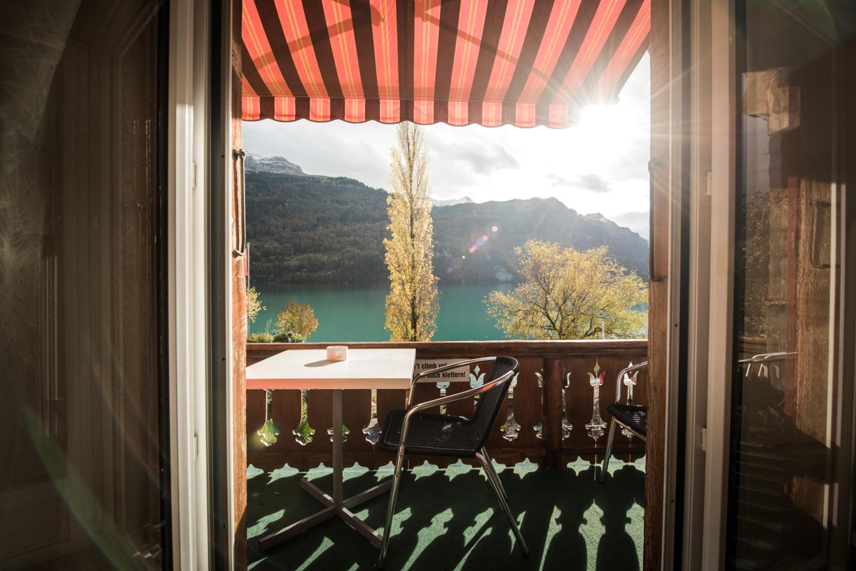 Alpenblume - Direct lake view view 5