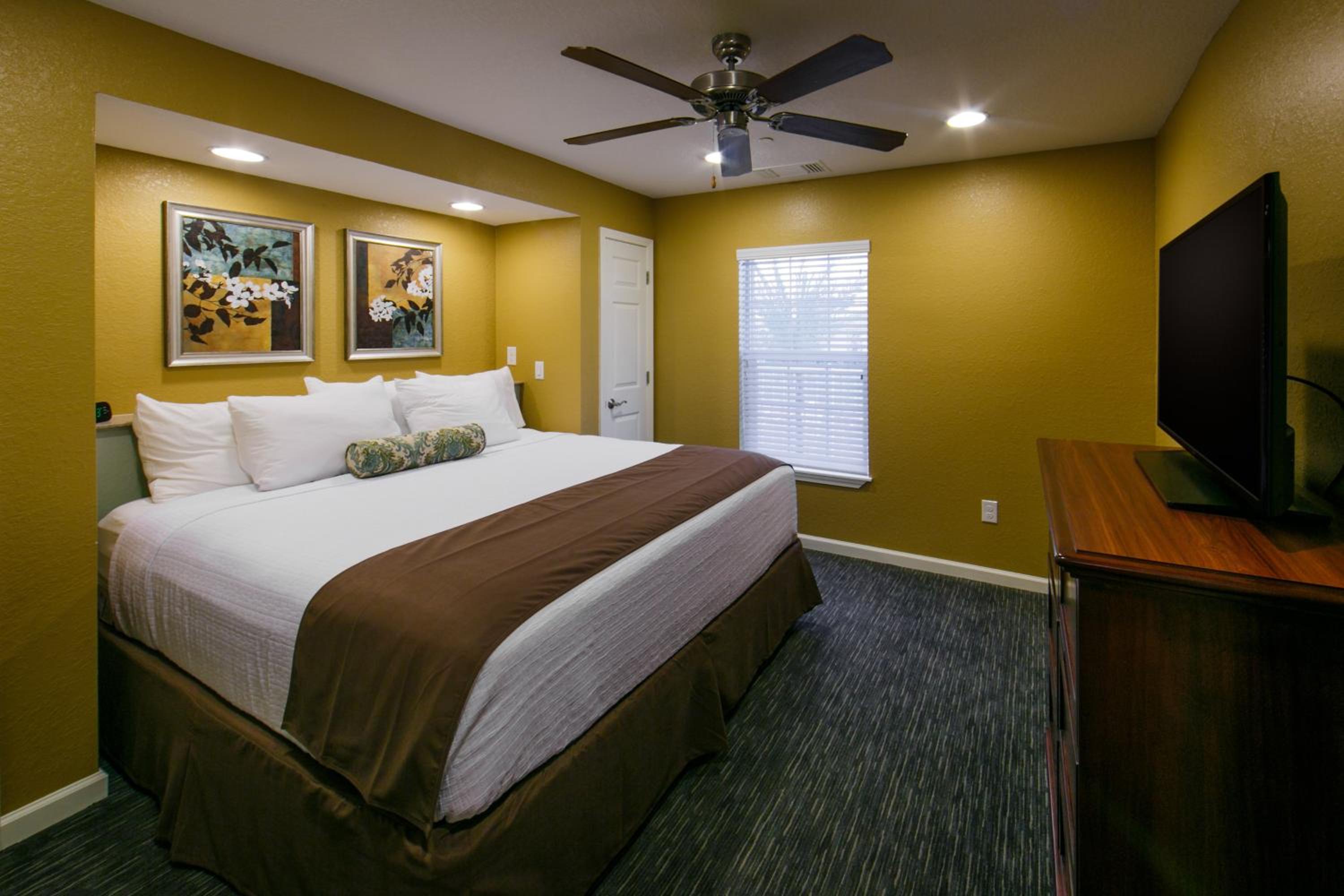 Holiday Inn Club Vacations - Orlando Breeze Resort - Image 5
