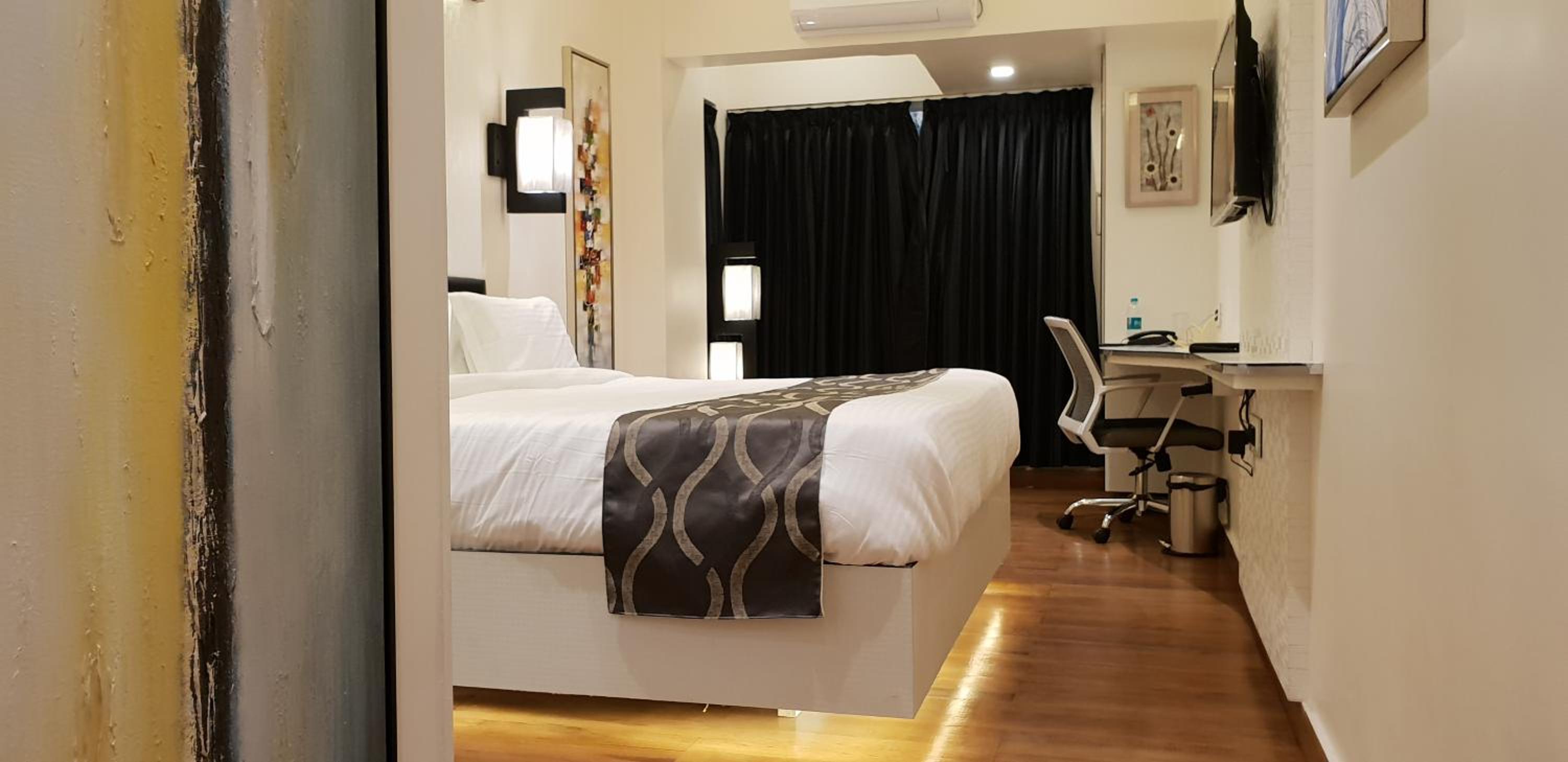 hotel room