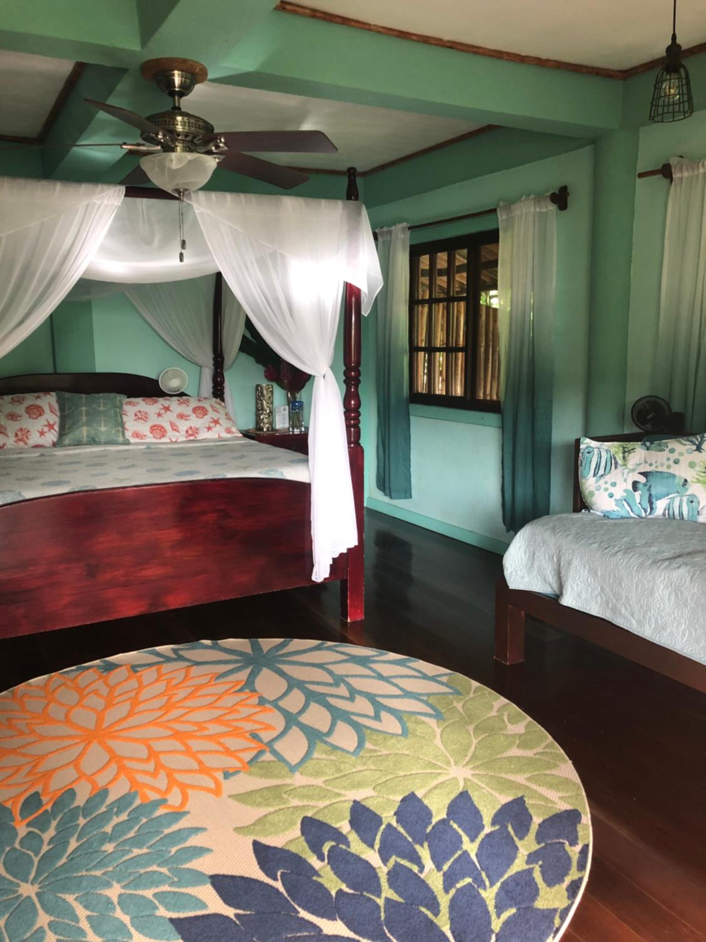 Dolphin Bay Hideaway