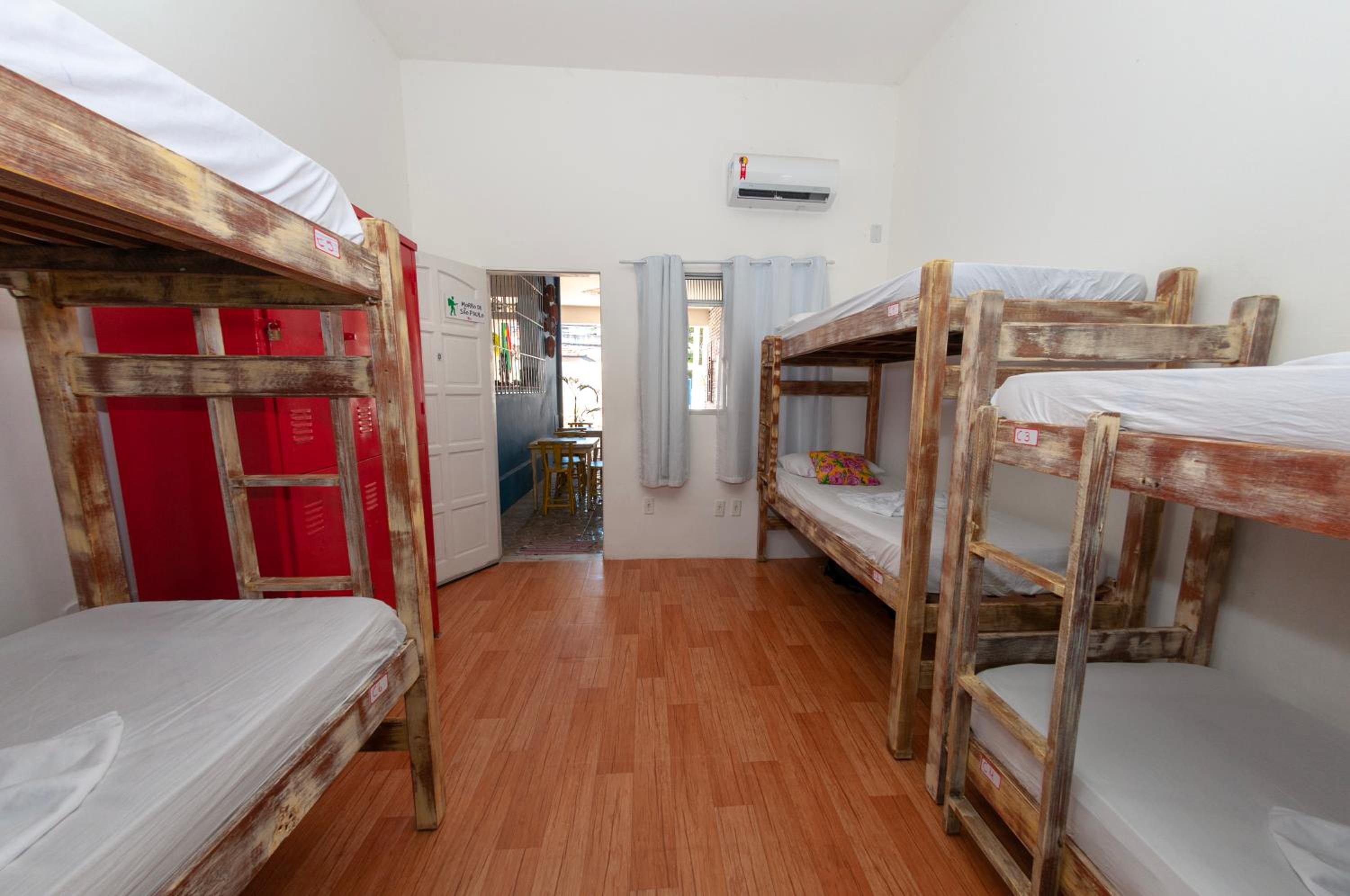 Hostel Barra