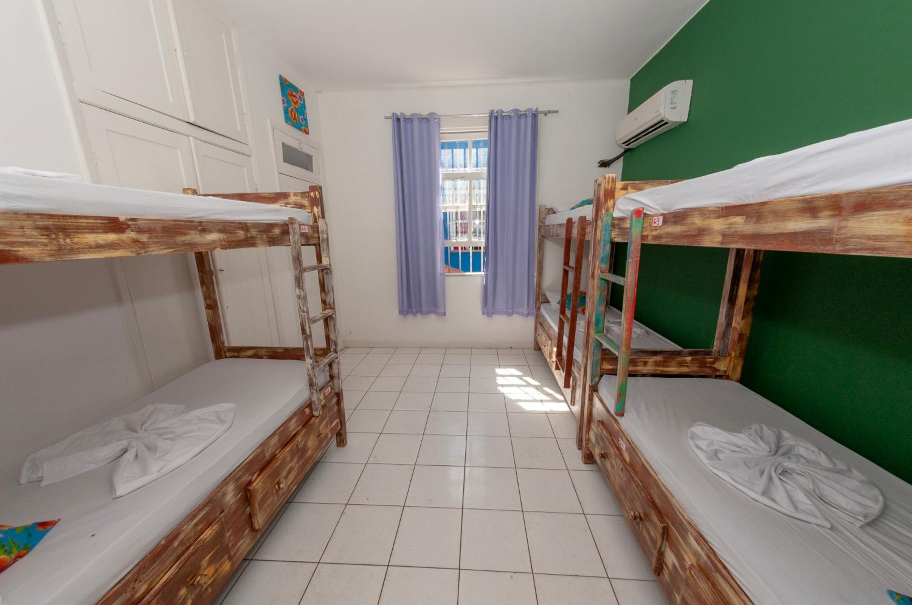 Hostel Barra