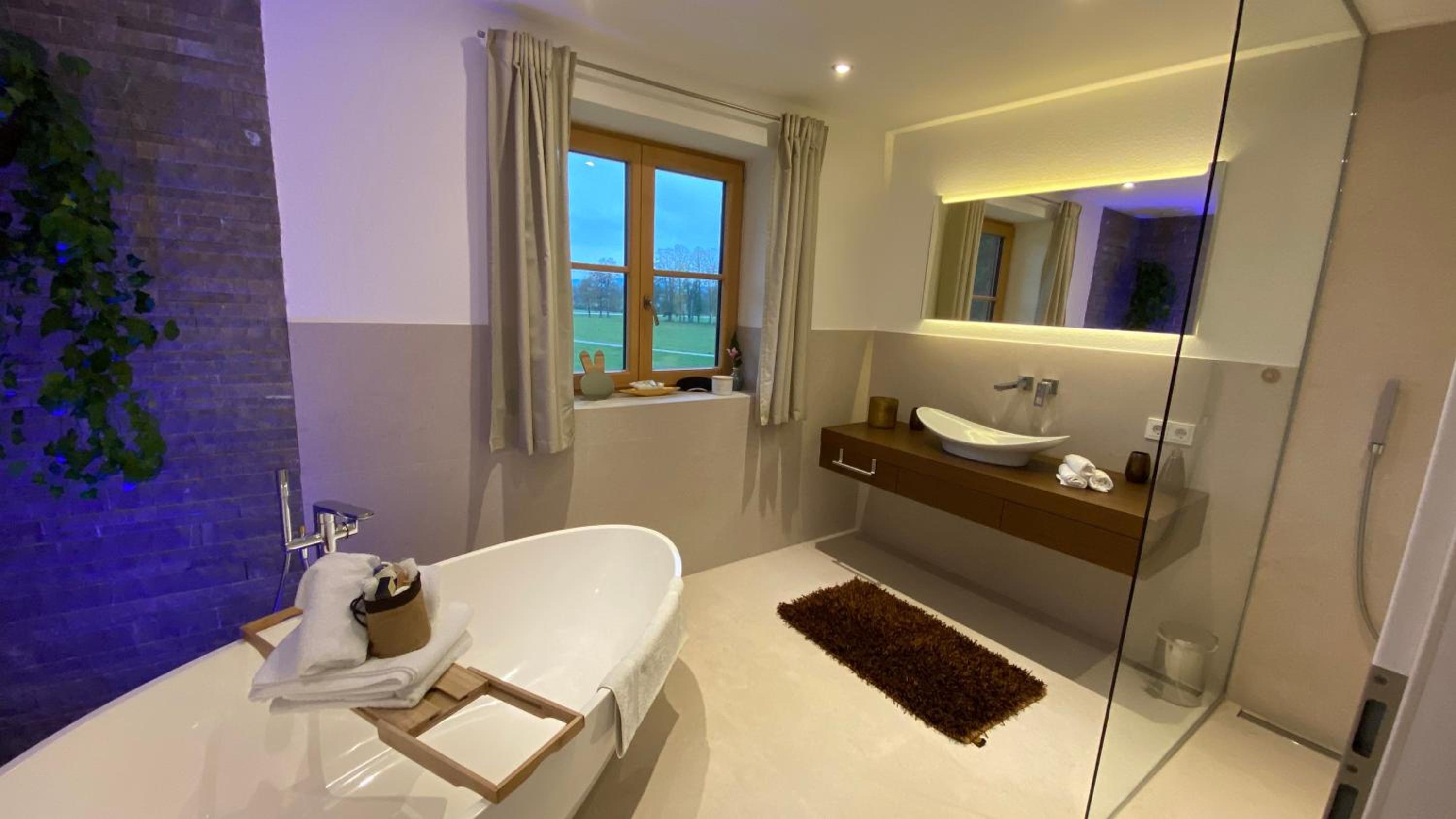 Hofwies-Exklusiv - Privates Luxus-Boutique Ferienhaus 8 Pax