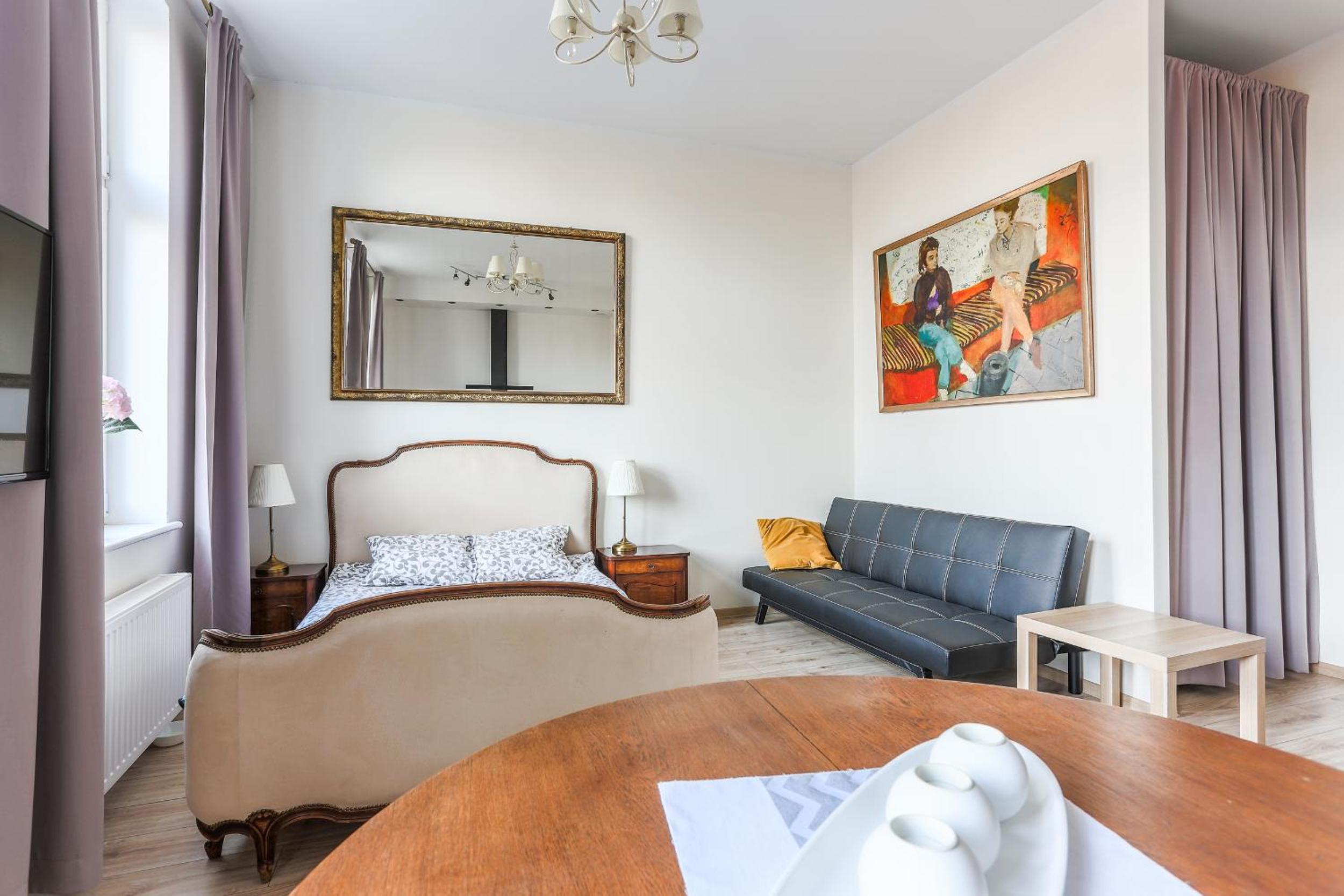 SunHouse Apartment
