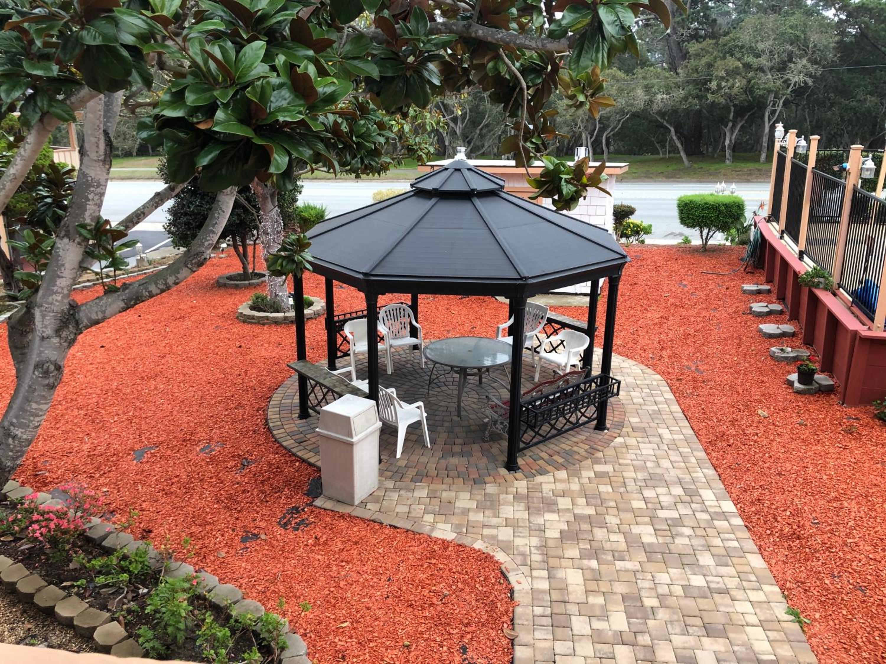 Monterey Vacations - Americas Best Value Presidents Inn on Munras - Property Image 25