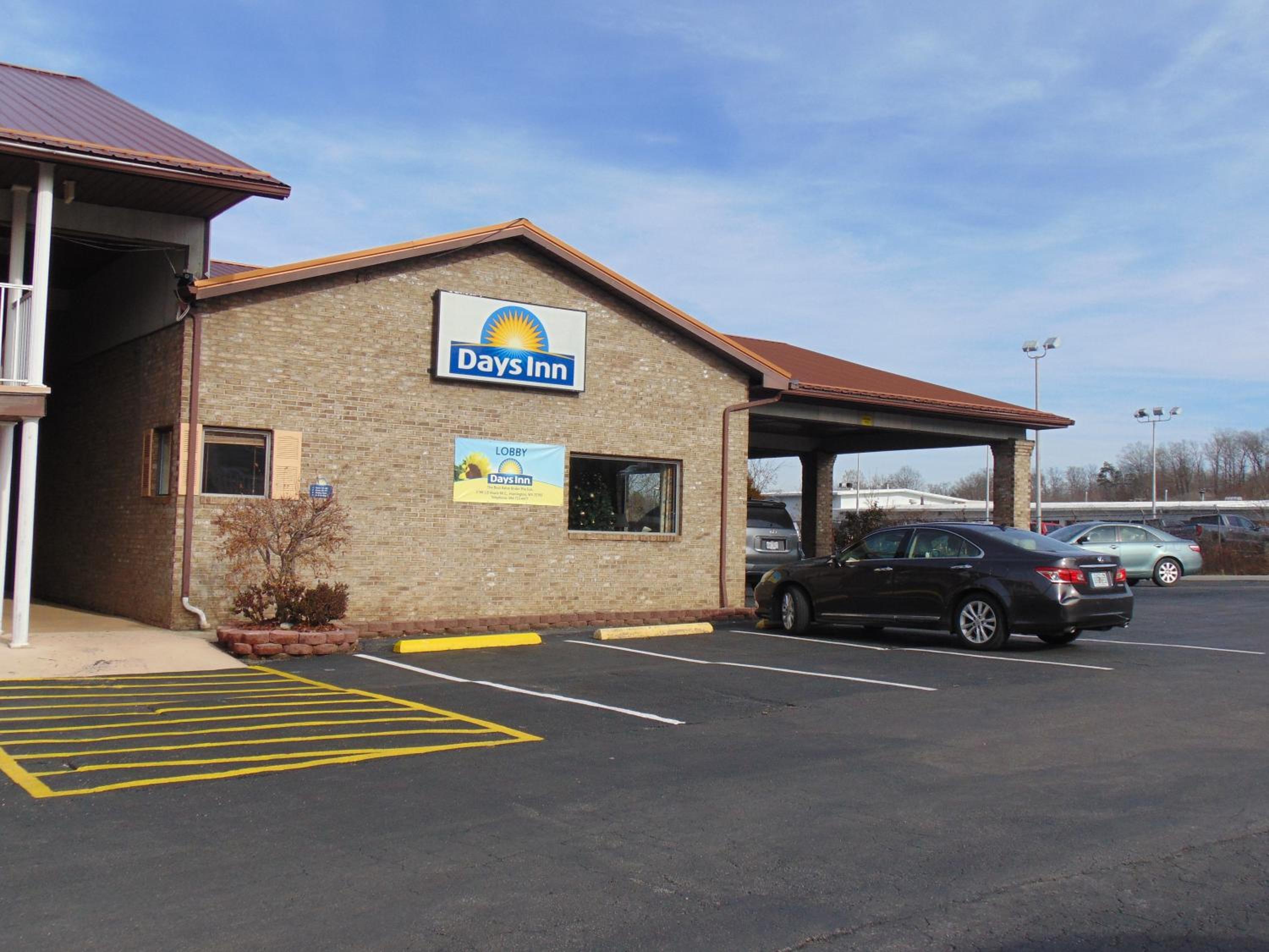 Days Inn by Wyndham Huntington - Property Image 9