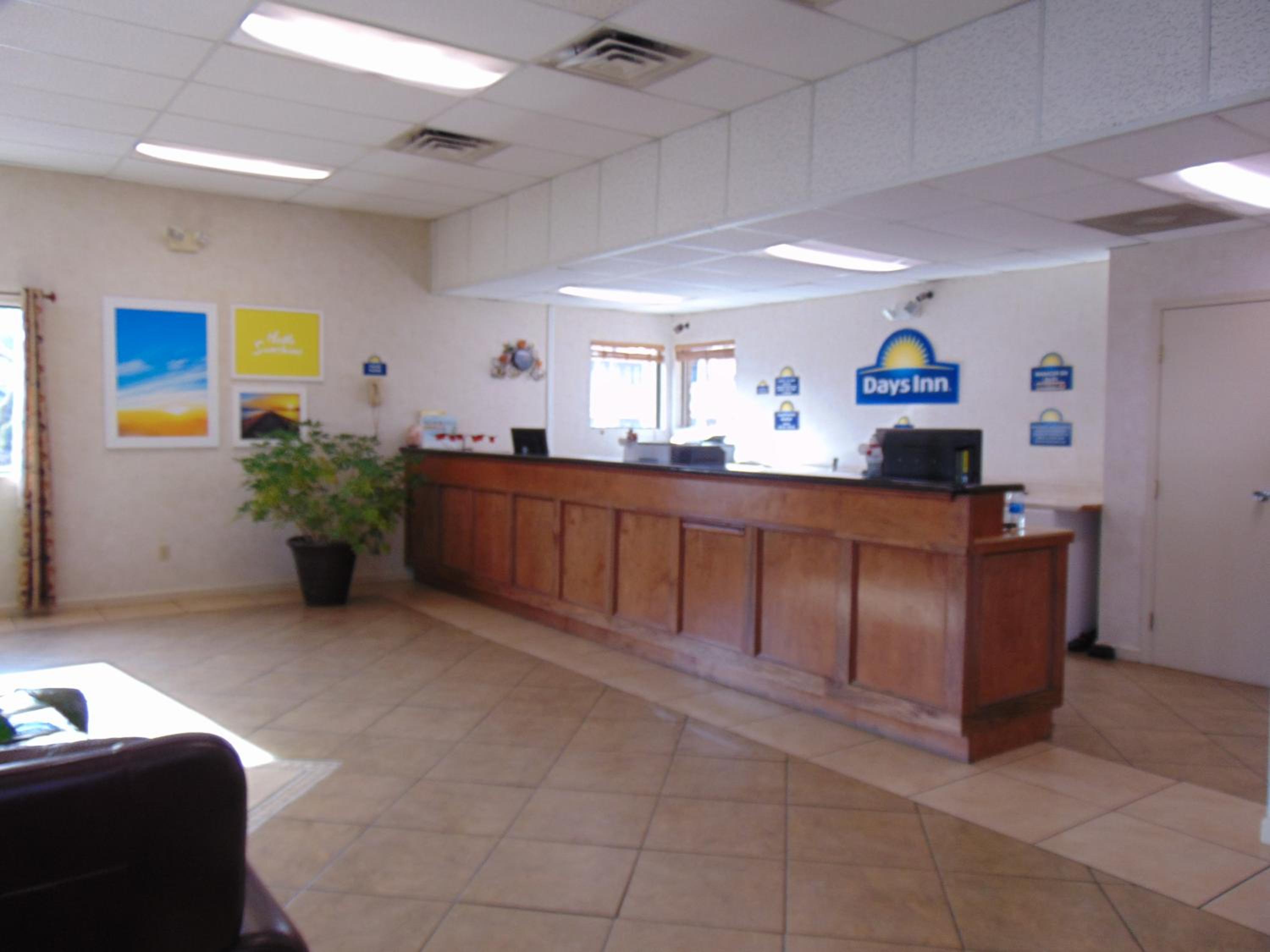 Days Inn by Wyndham Huntington - Property Image 3