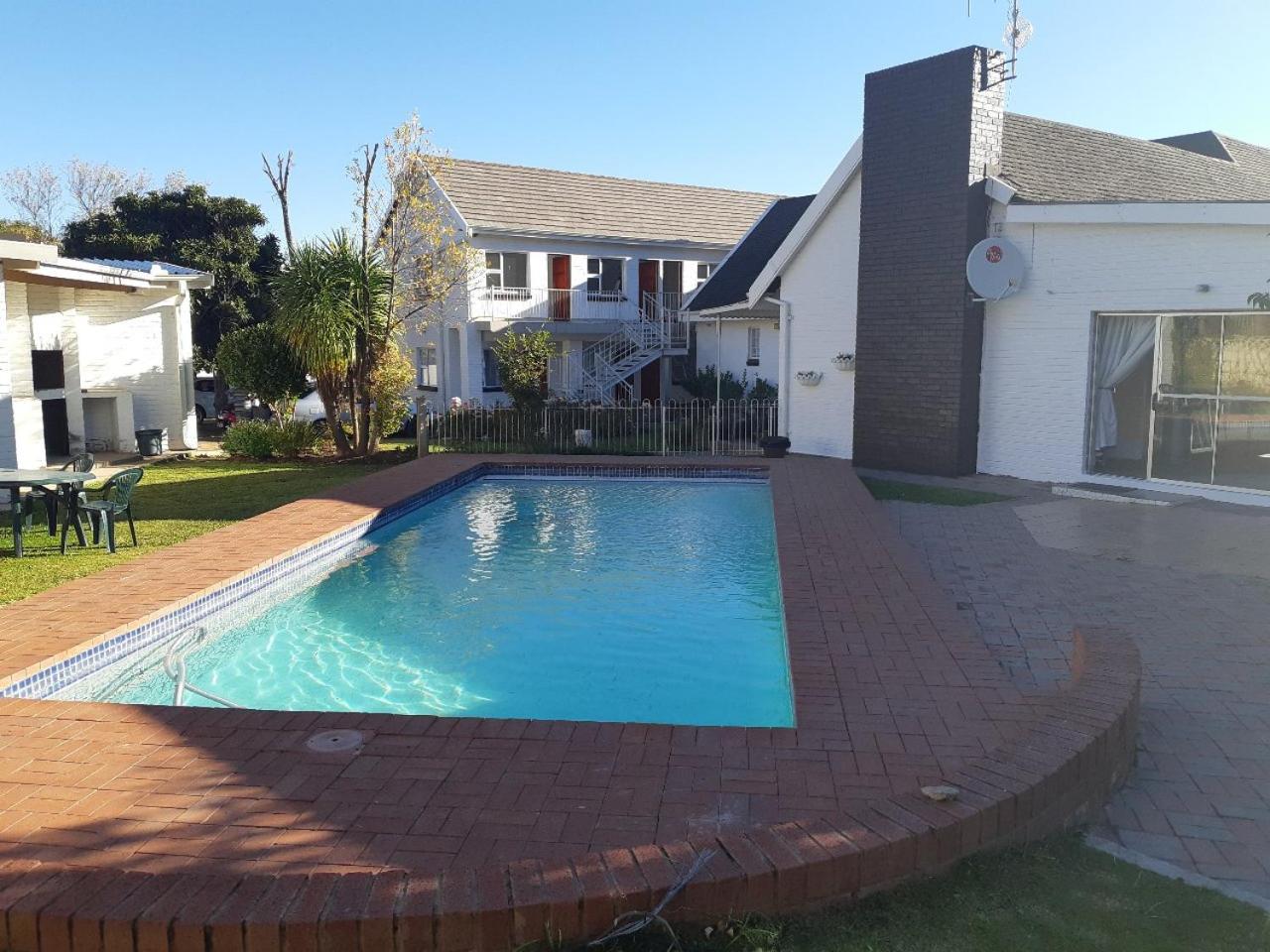 Mentor Guest house