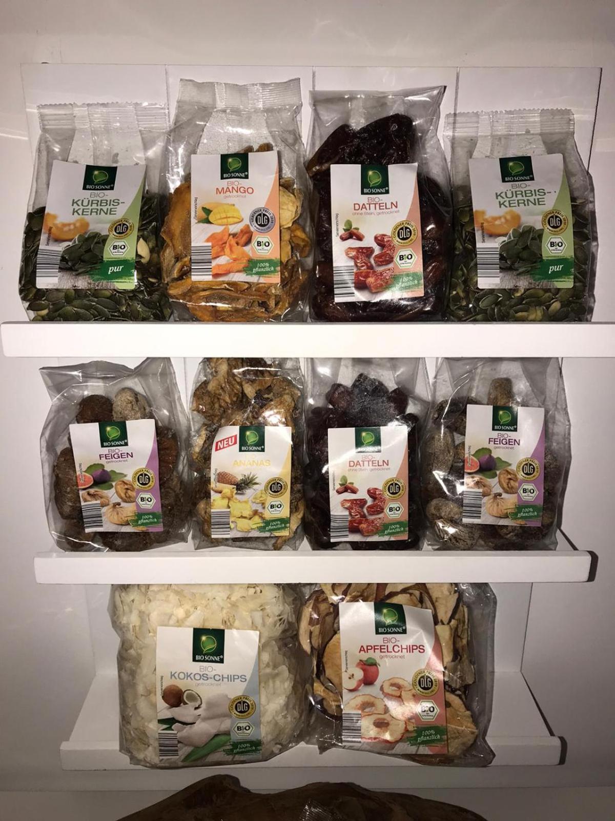New Hostel Berlin Mitte FREE SNACK hot tea and coffee