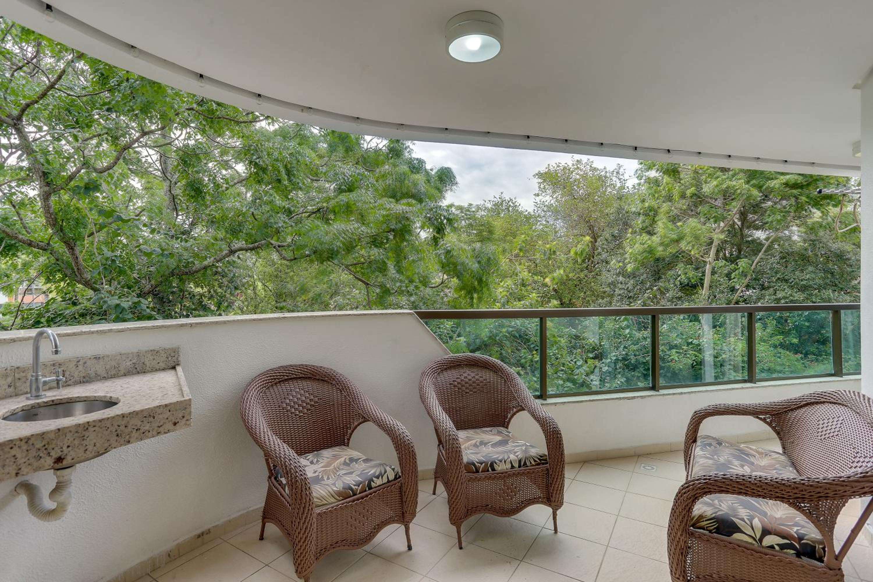 Belo apartamento em Jureré Internacional C124