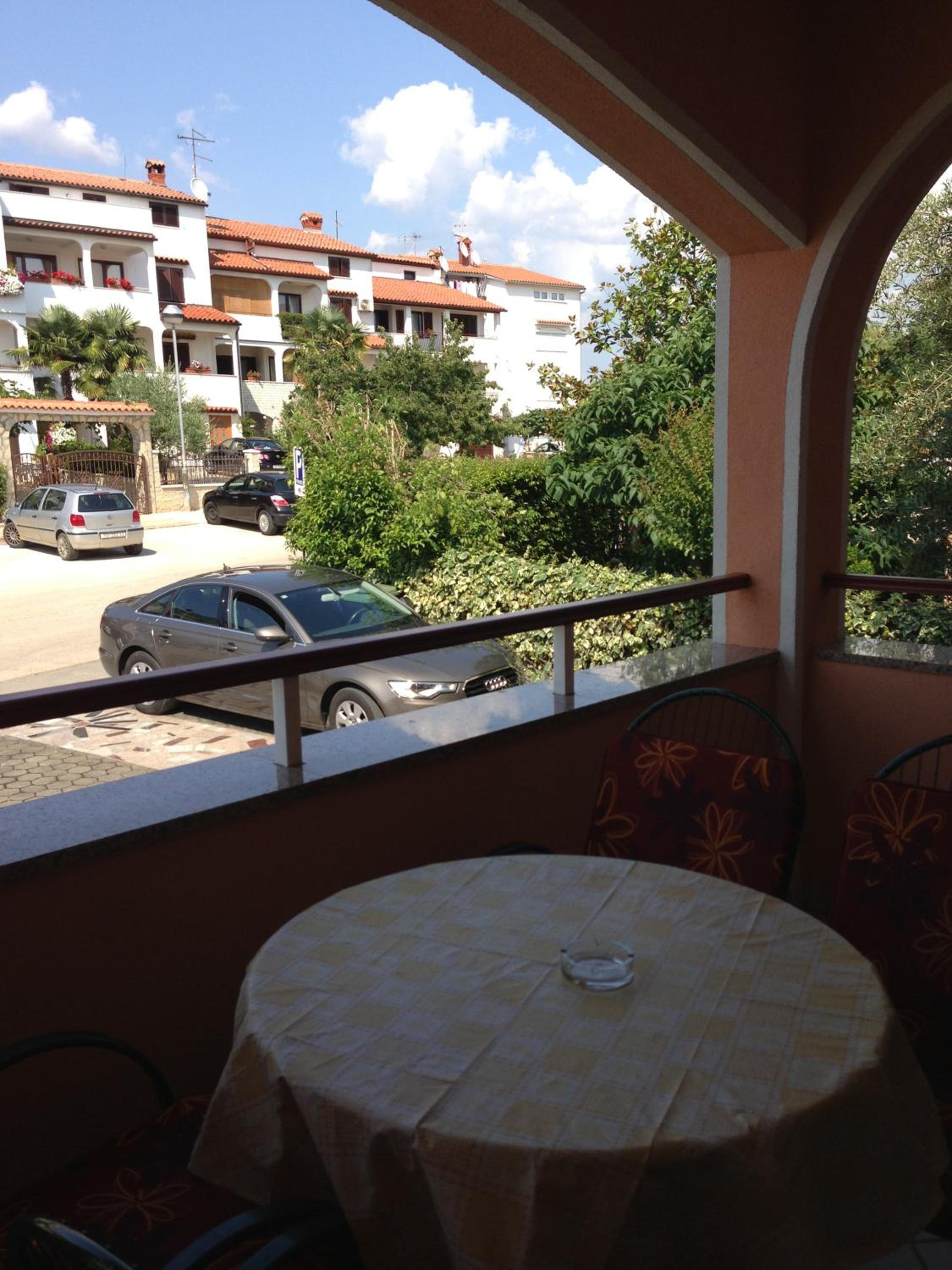 Apartments Zdjelar